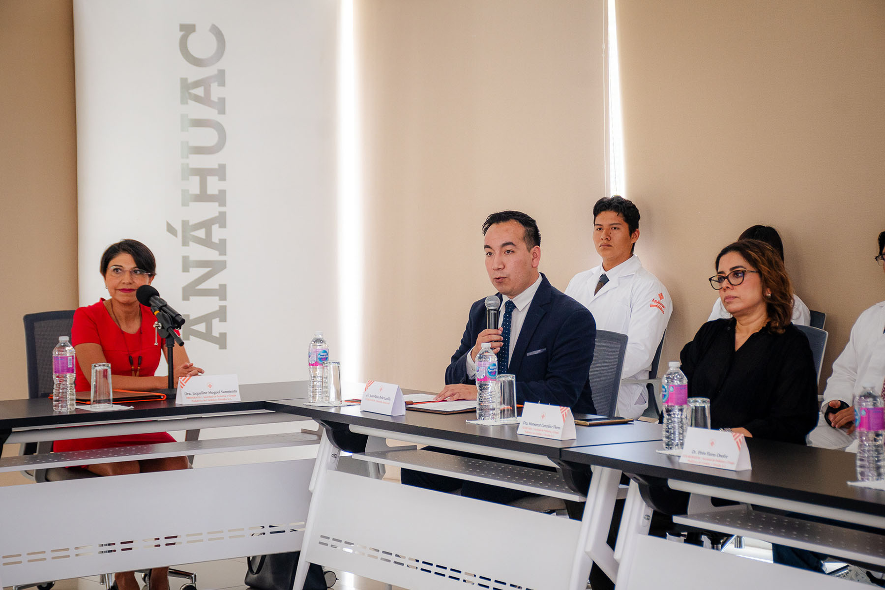 5 / 23 - Firma de Convenio con la Sociedad de Pediatría y Cirugía Pediátrica de Córdoba y