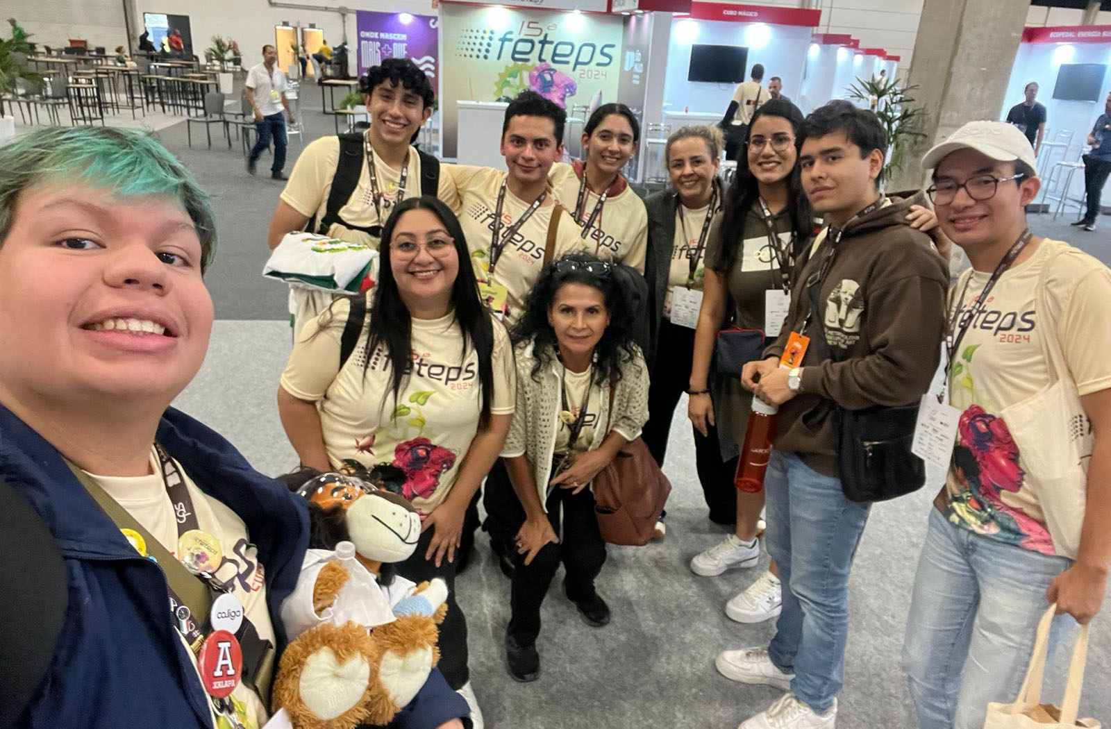 7 / 7 - Destacada Participación de Alumnos de Ingeniería en la 15.a FETEPS en São Paulo, Brasil 7 / 7 - Destacada Participación de Alumnos de Ingeniería en la 15.a FETEPS en São Paulo, Brasil