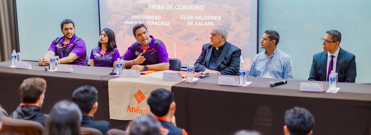 Firma de Convenio con el Club Halcones de Xalapa