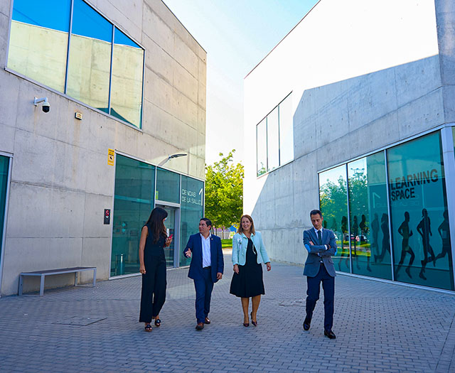 Fortaleciendo Lazos Internacionales: Visita del Vicerrector a la Universidad San Jorge de Zaragoza