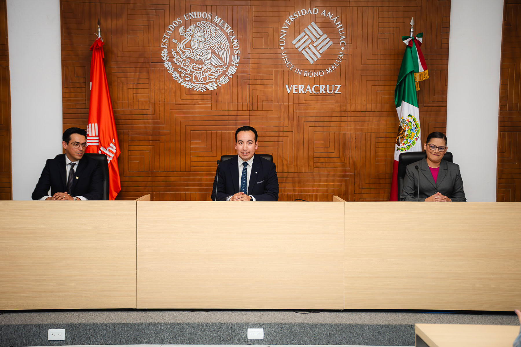 1 / 24 - Inicio de las Maestrías en Economía y Negocios y en Tecnologías de Información e