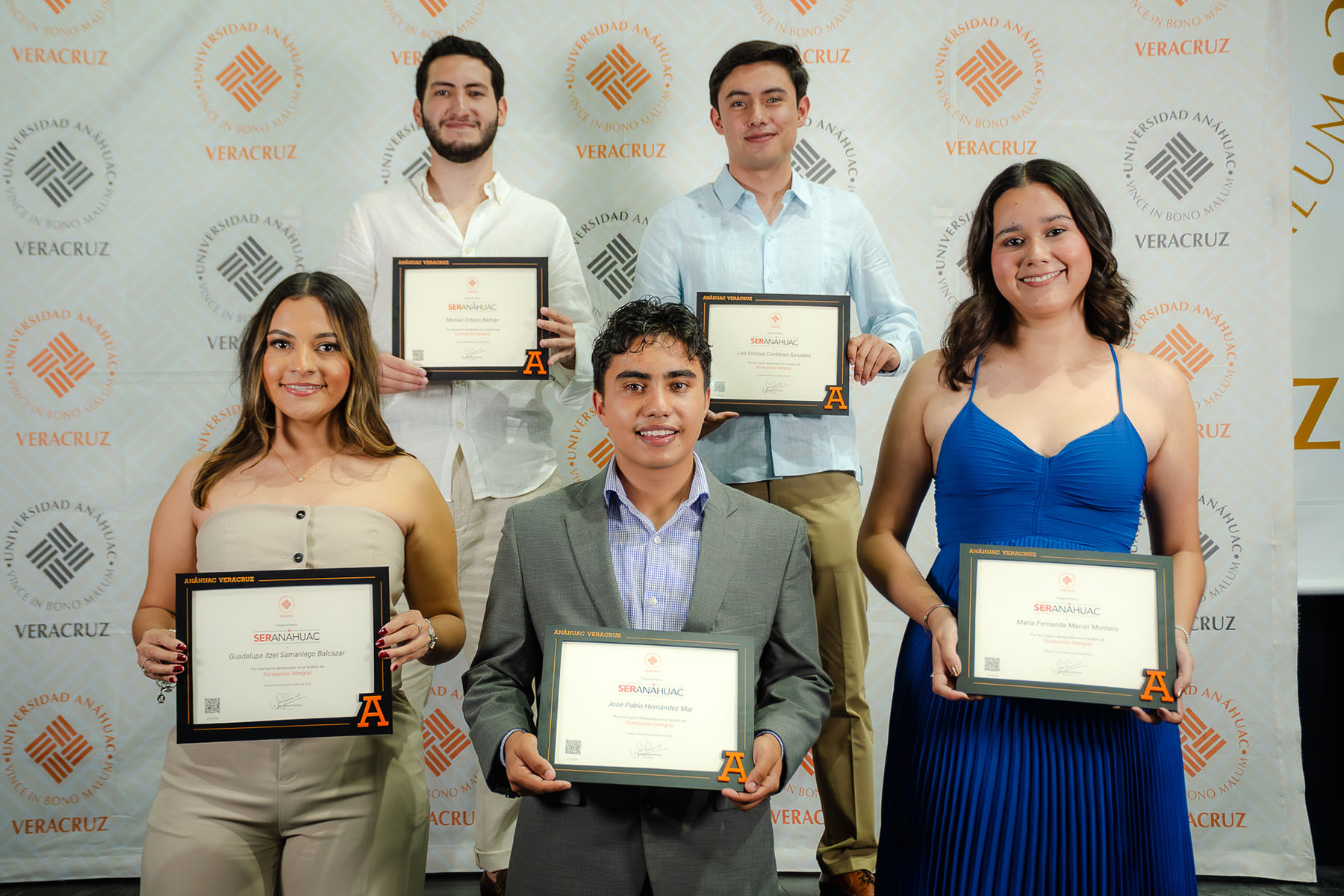 35 / 69 - Entrega de Premios Lux et Veritas y Ser Anáhuac: Galería 35 / 69 - Entrega de Premios Lux et Veritas y Ser Anáhuac: Galería