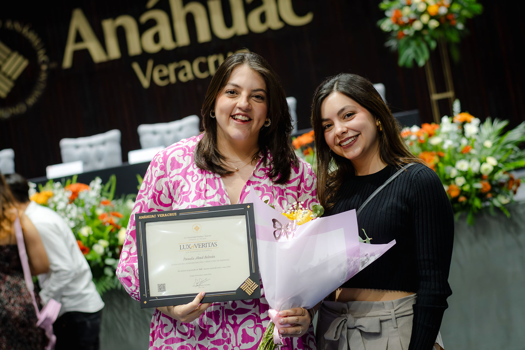 56 / 69 - Entrega de Premios Lux et Veritas y Ser Anáhuac: Galería 56 / 69 - Entrega de Premios Lux et Veritas y Ser Anáhuac: Galería