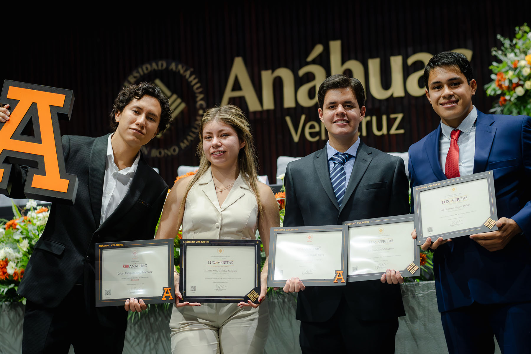 62 / 69 - Entrega de Premios Lux et Veritas y Ser Anáhuac: Galería 62 / 69 - Entrega de Premios Lux et Veritas y Ser Anáhuac: Galería