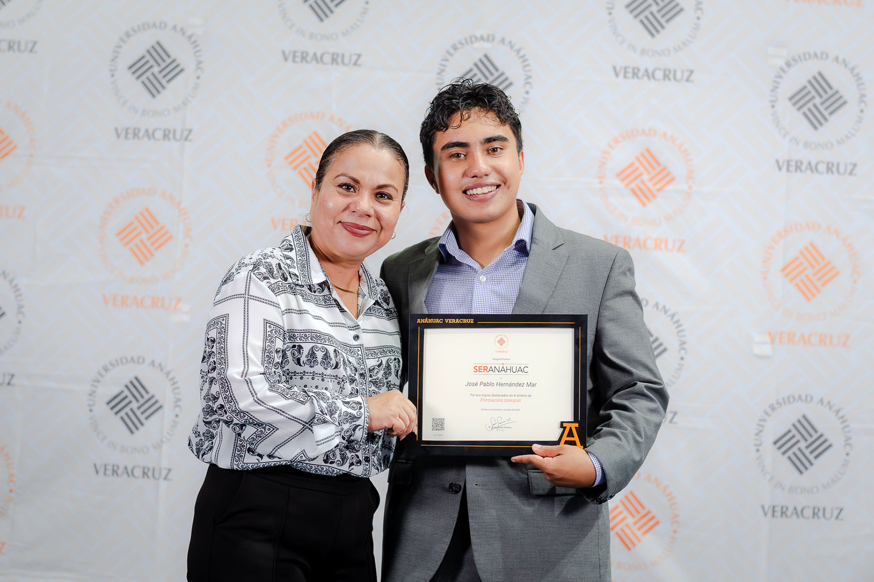65 / 69 - Entrega de Premios Lux et Veritas y Ser Anáhuac: Galería 65 / 69 - Entrega de Premios Lux et Veritas y Ser Anáhuac: Galería