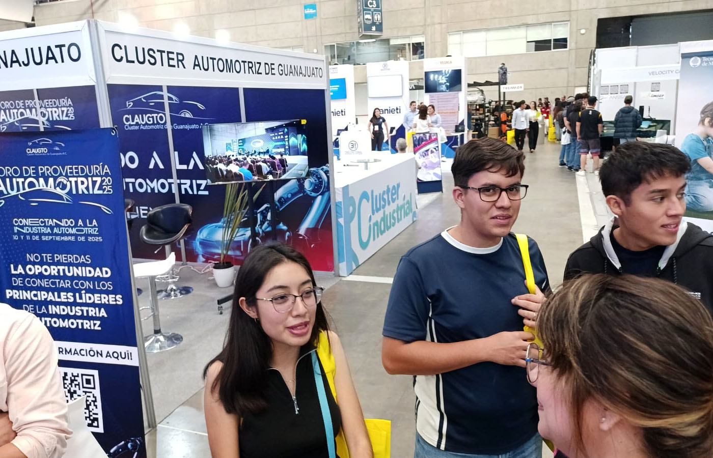 2 / 2 - Alumnos de Ingeniería Asisten a la Hannover Messe 2024 en León, Evento Líder en 2 / 2 - Alumnos de Ingeniería Asisten a la Hannover Messe 2024 en León, Evento Líder en