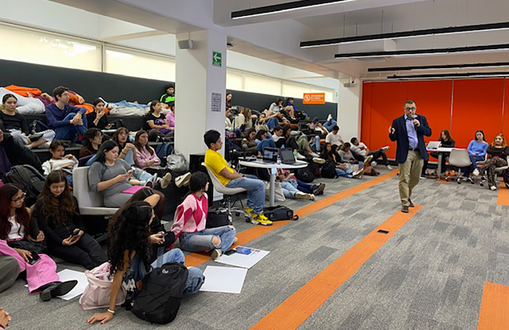 4 / 8 - Emprende Desde que Eres Estudiante 4 / 8 - Emprende Desde que Eres Estudiante