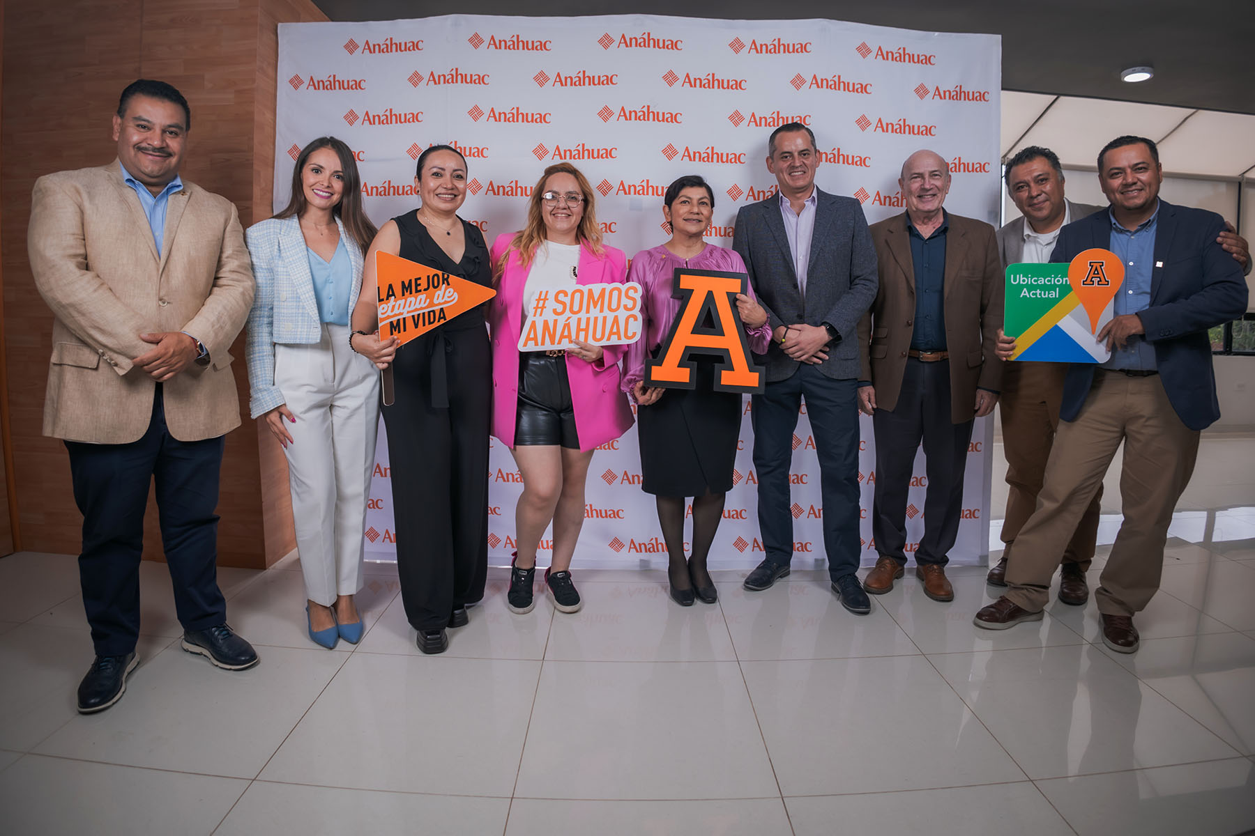 53 / 70 - La Meta Está Cerca: Clausura de la Maestría en Economía y Negocios para Grupo