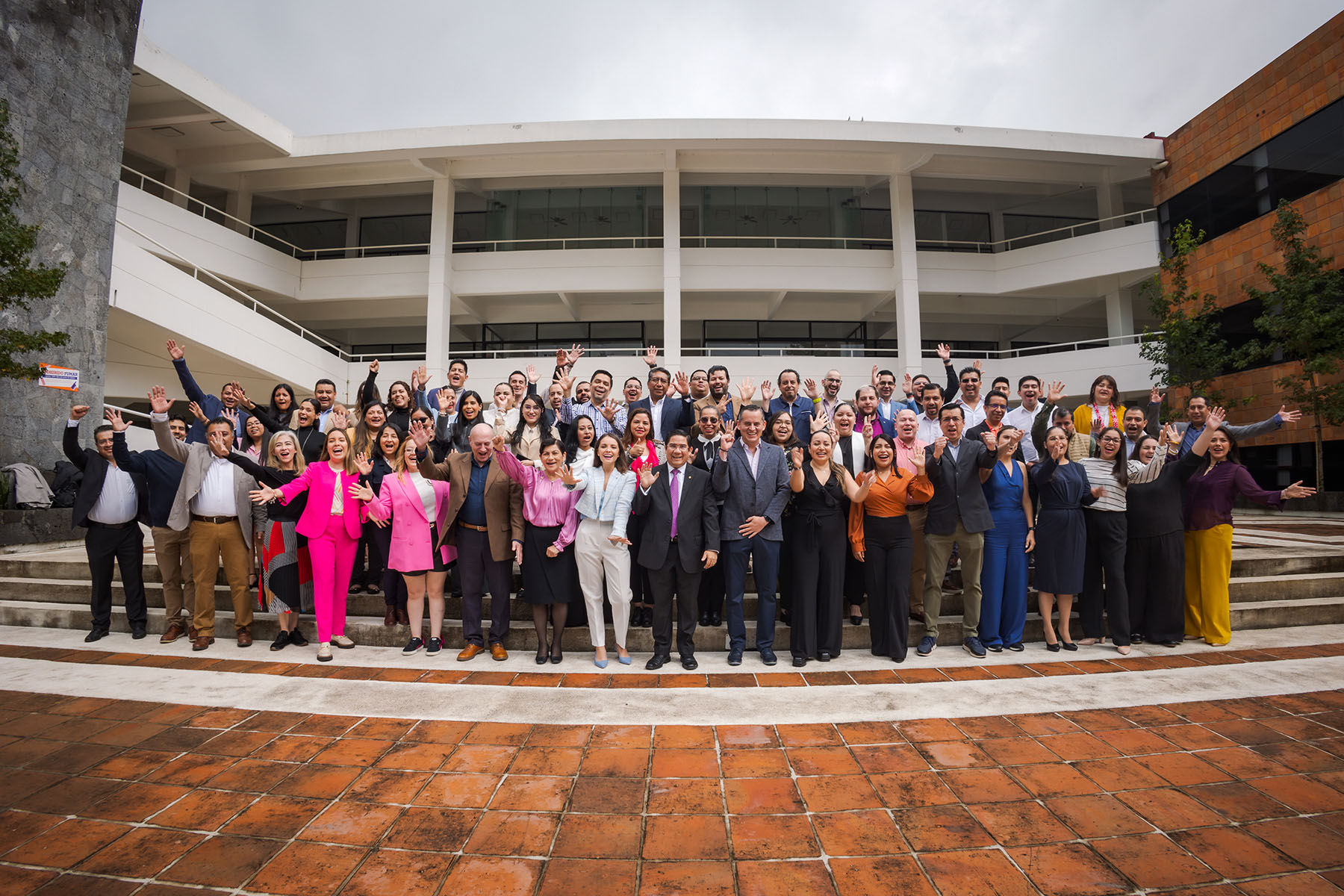 66 / 70 - La Meta Está Cerca: Clausura de la Maestría en Economía y Negocios para Grupo