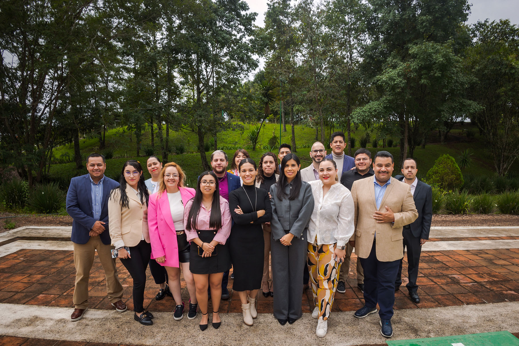 70 / 70 - La Meta Está Cerca: Clausura de la Maestría en Economía y Negocios para Grupo