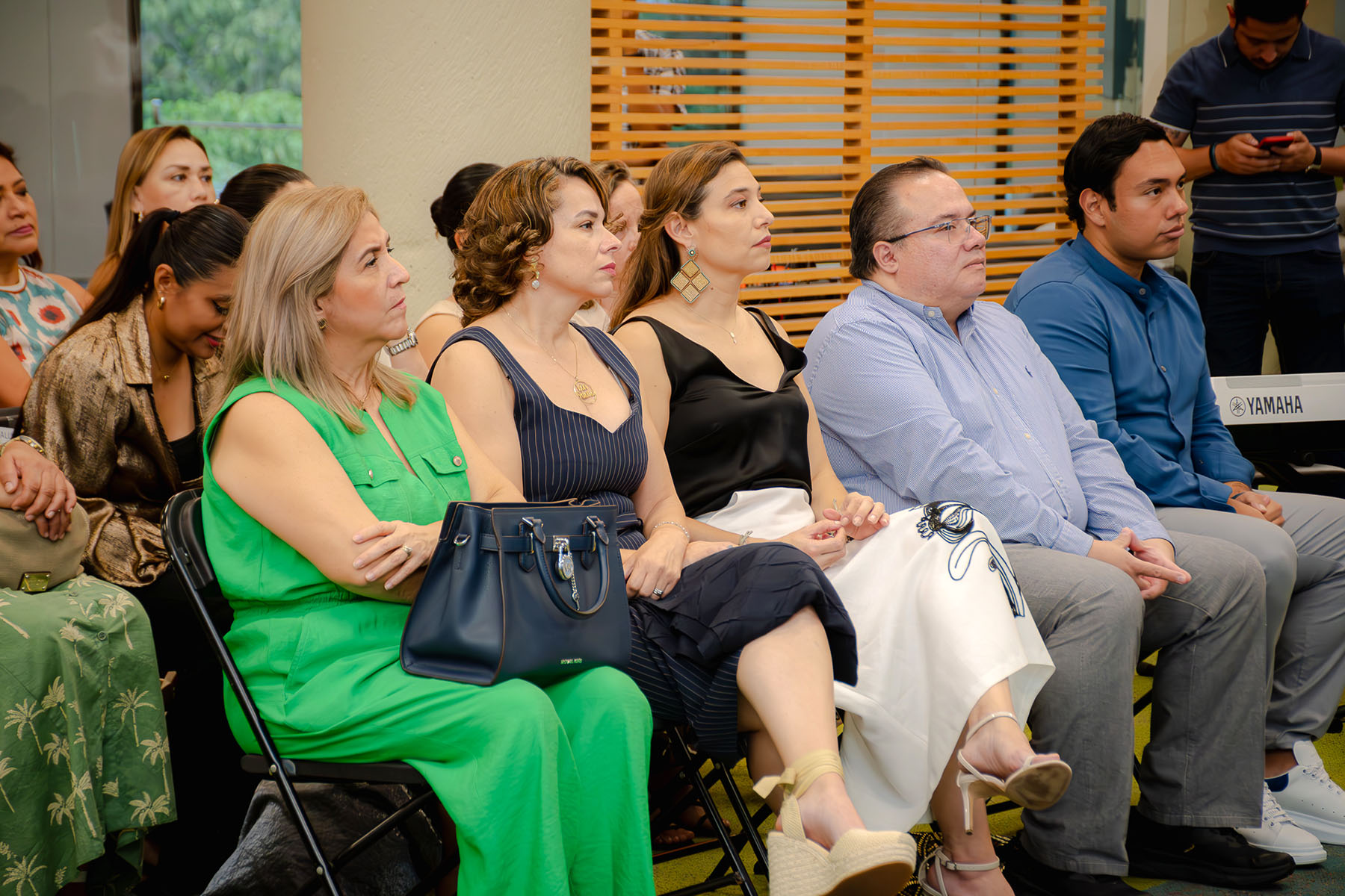 14 / 76 - Clausura de los Diplomados en Desarrollo Integral, en Duelo y Resiliencia y en Diseño