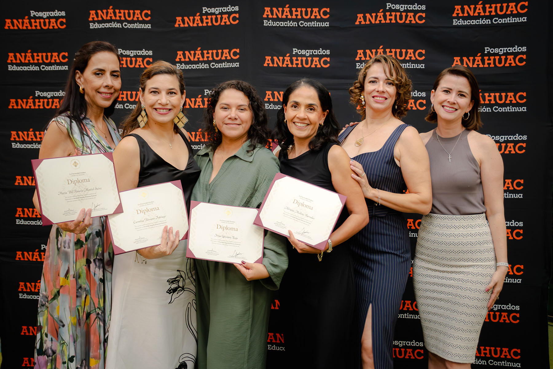 53 / 76 - Clausura de los Diplomados en Desarrollo Integral, en Duelo y Resiliencia y en Diseño