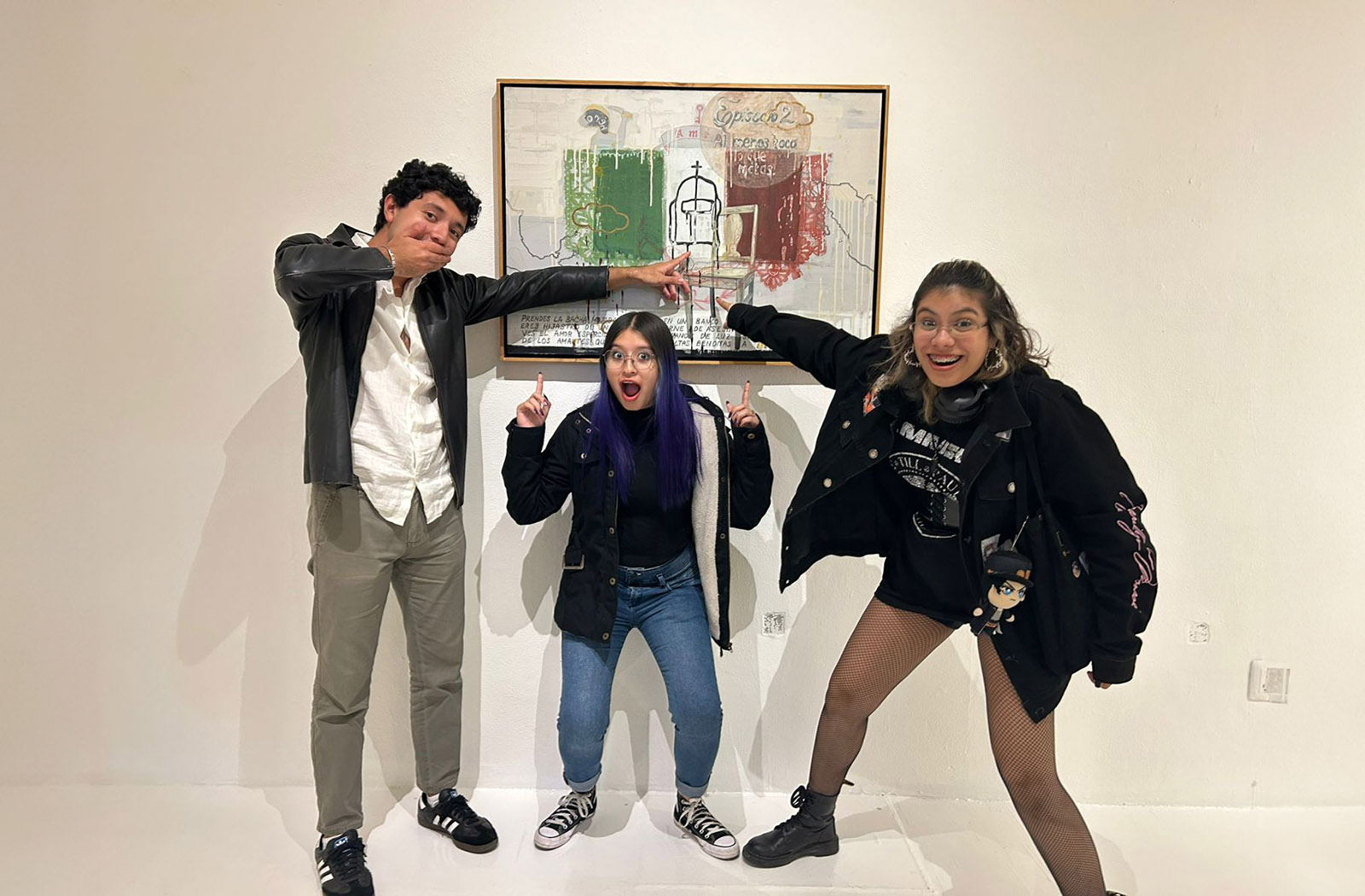 3 / 19 - Estudiantes de Diseño Gráfico en el Encuentro Ecos Creativos de la Bienal Internacional