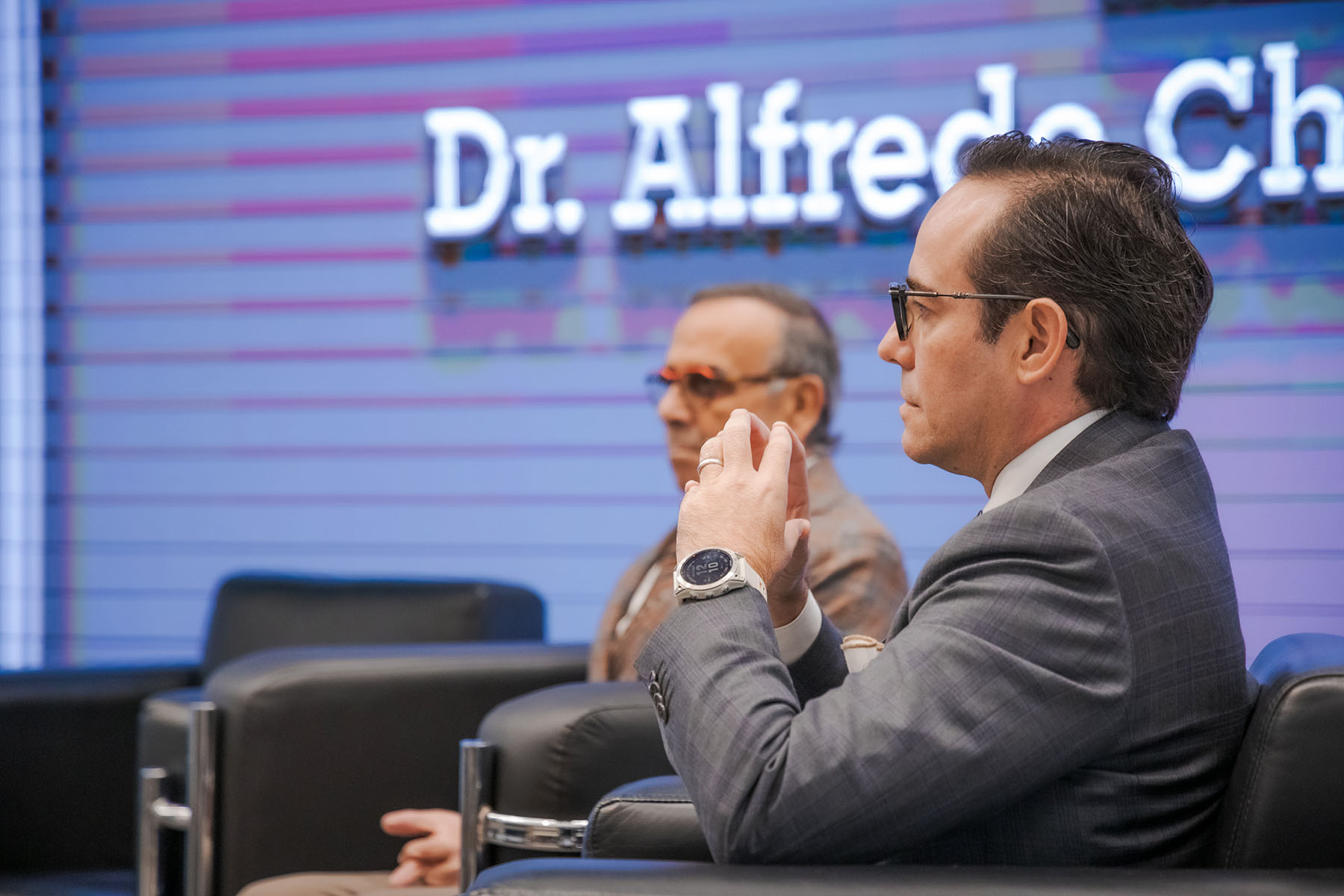 5 / 82 - Homenaje al Dr. Alfredo Chedraui Obeso, Presidente Fundador y Vitalicio de Nuestra