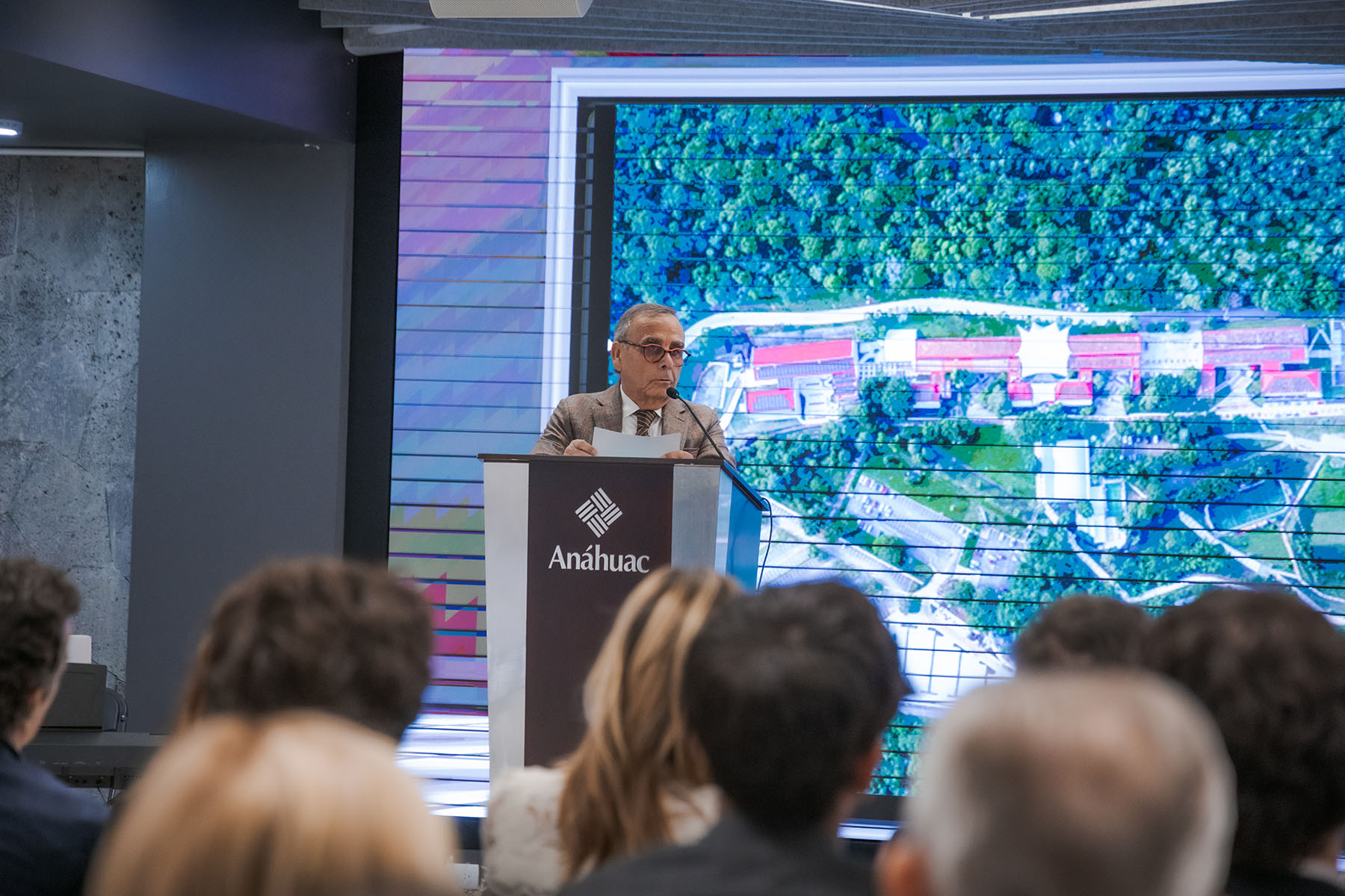 53 / 82 - Homenaje al Dr. Alfredo Chedraui Obeso, Presidente Fundador y Vitalicio de Nuestra