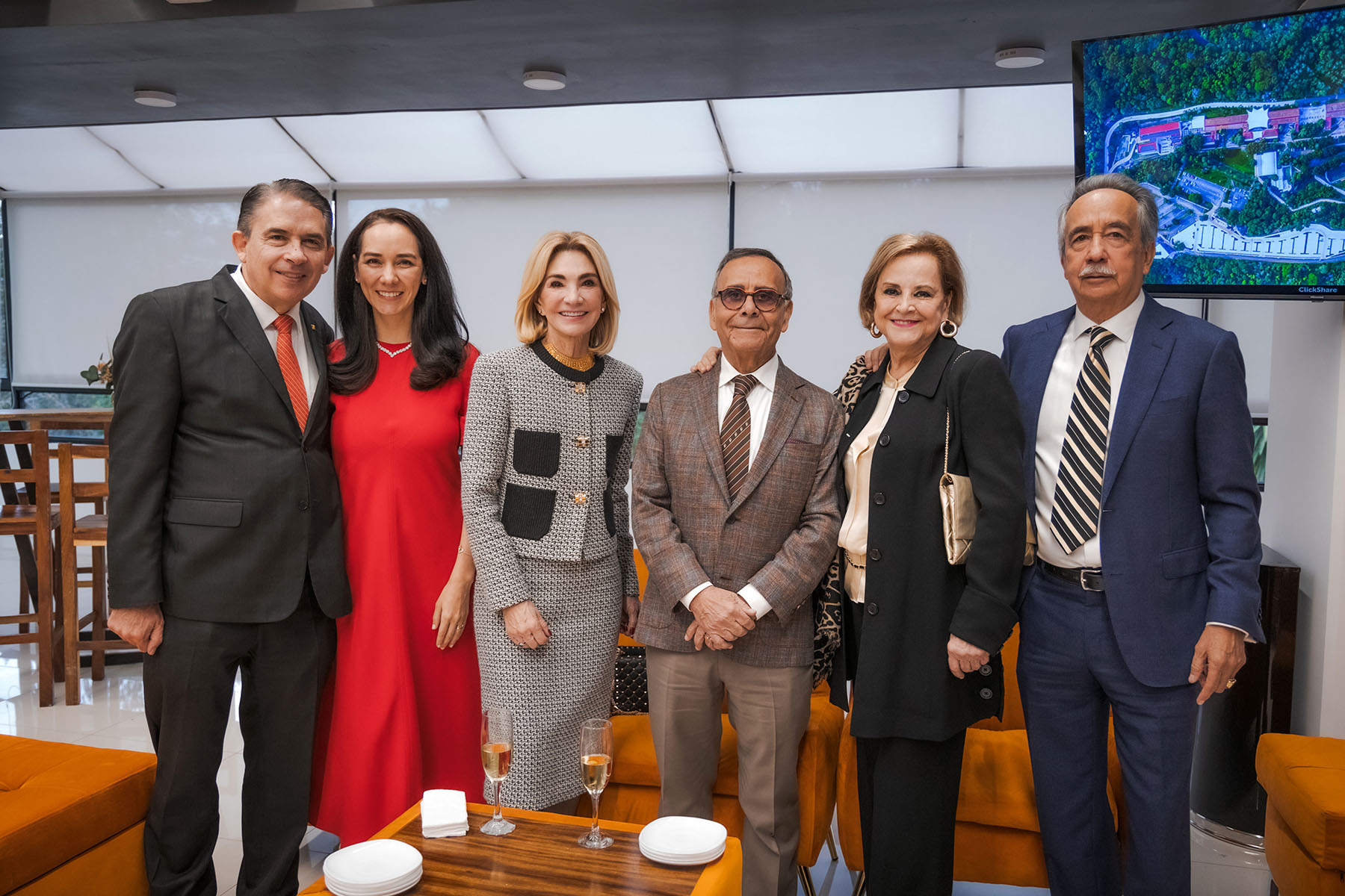 59 / 82 - Homenaje al Dr. Alfredo Chedraui Obeso, Presidente Fundador y Vitalicio de Nuestra