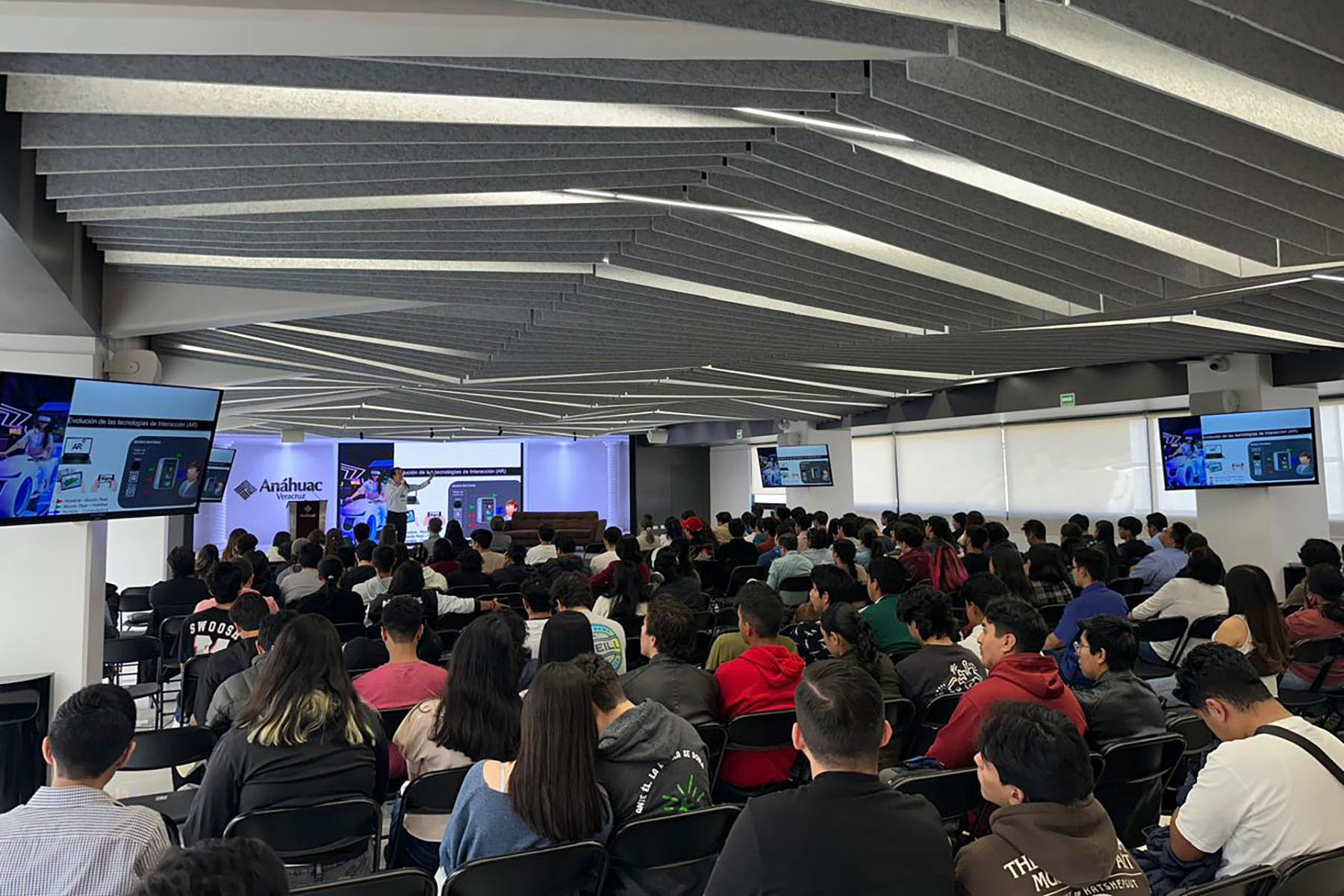 2 / 5 - Tercer Simposio de Ingeniería Biomédica
