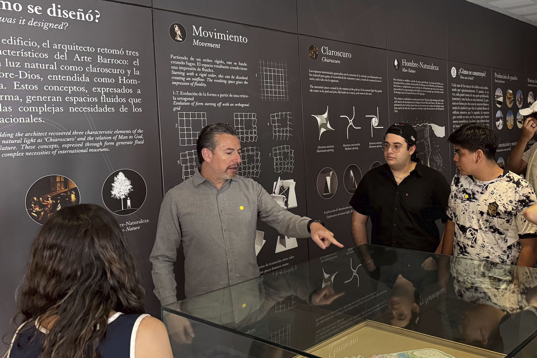 1 / 4 - Visita al Museo Internacional del Barroco Junto al Arq. Alejandro Bribiesca