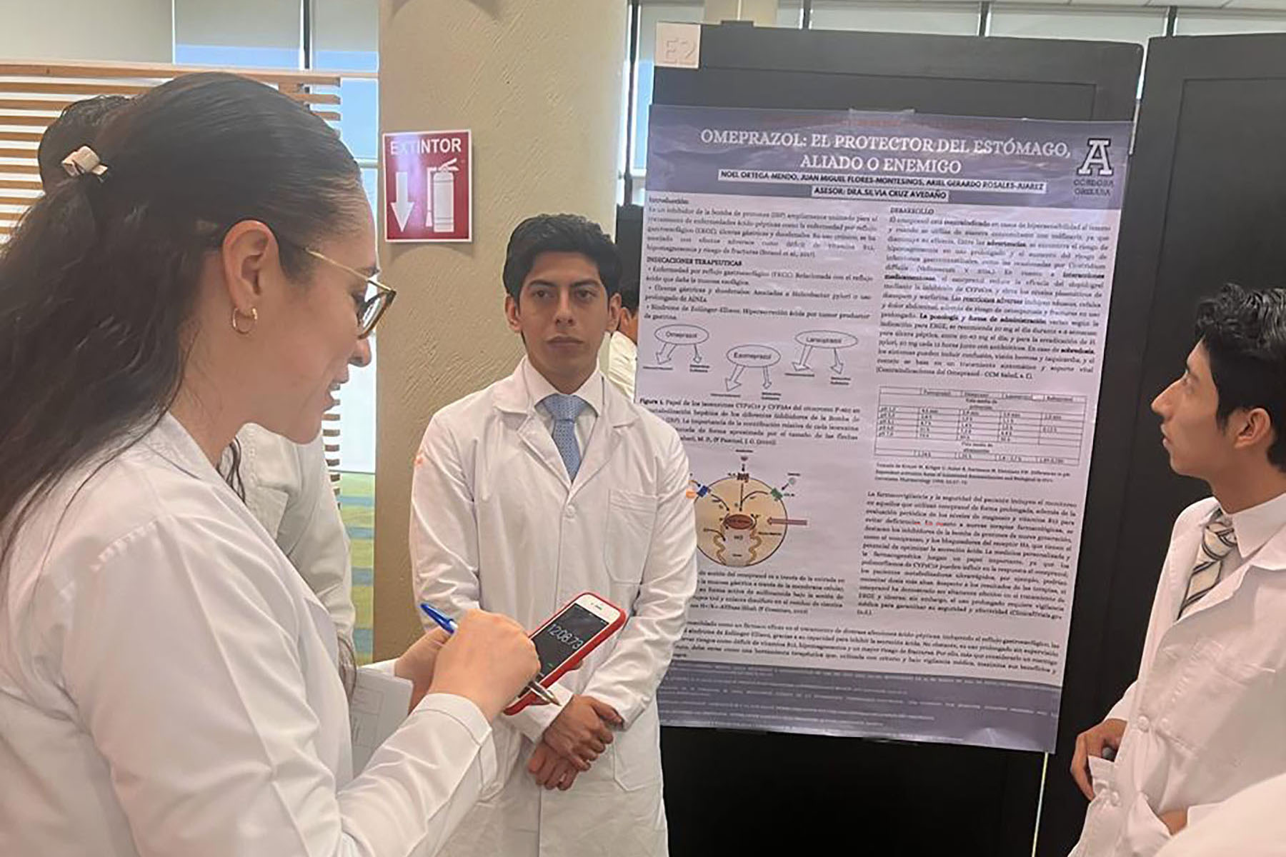11 / 14 - II Concurso de Carteles de Terapéutica Farmacológica de la Escuela de Medicina