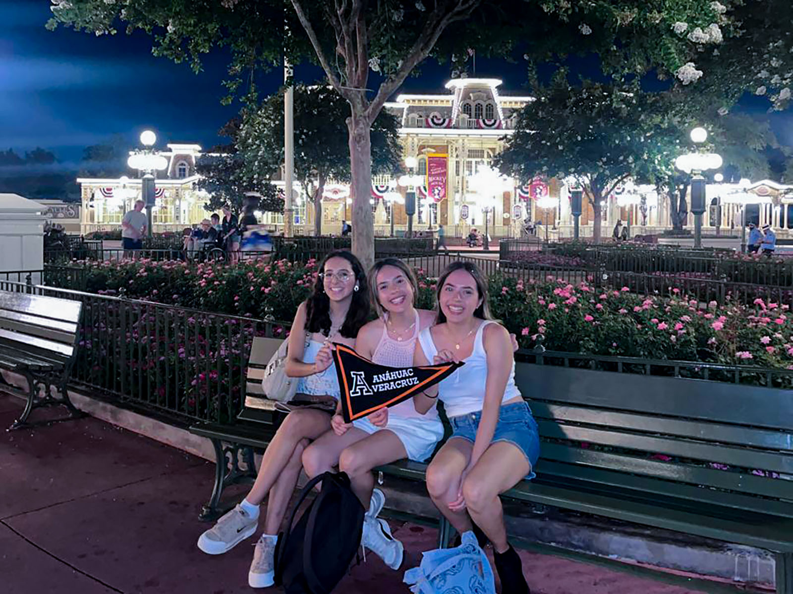 9 / 24 - Alumnos Anáhuac Participan en el Programa de Intercambio Cultural de Disney