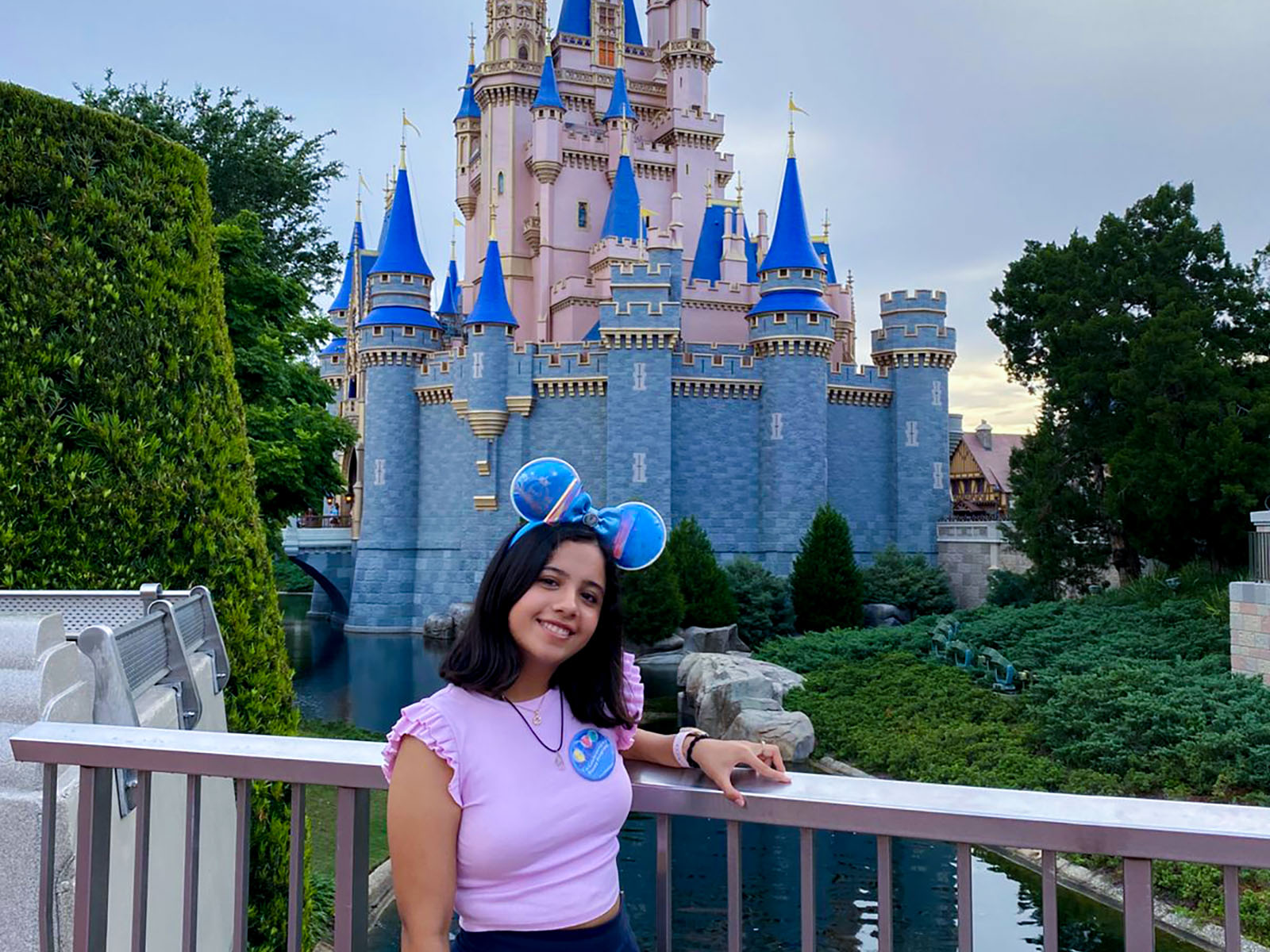 11 / 24 - Alumnos Anáhuac Participan en el Programa de Intercambio Cultural de Disney