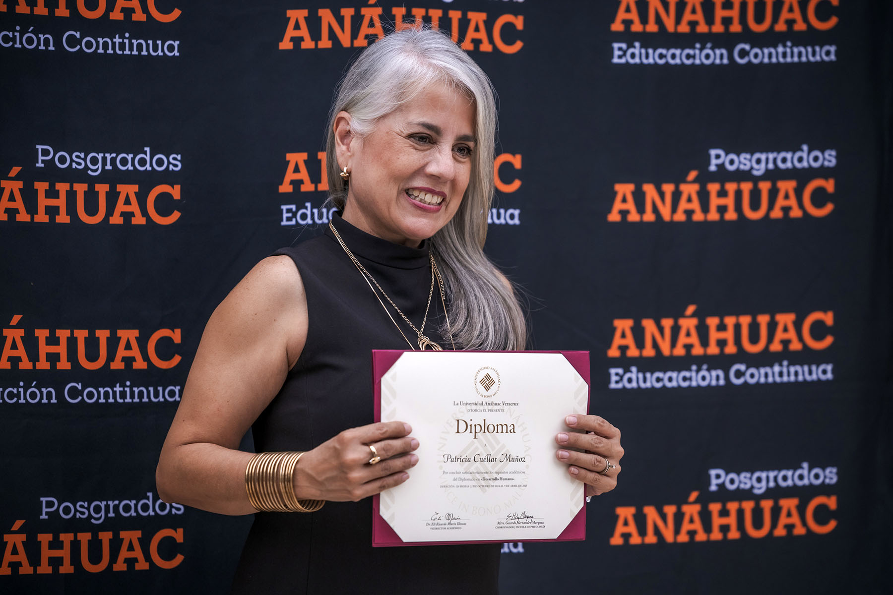 51 / 62 - Clausura del Diplomado en Desarrollo Humano: Un Cierre Lleno de Arte, Reflexión y