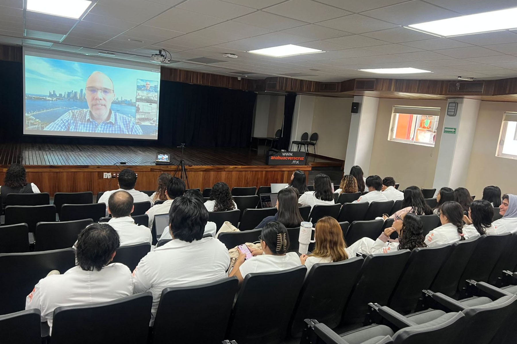 4 / 9 - Cursos de Verano Internacionales para Alumnos de Médico Cirujano
