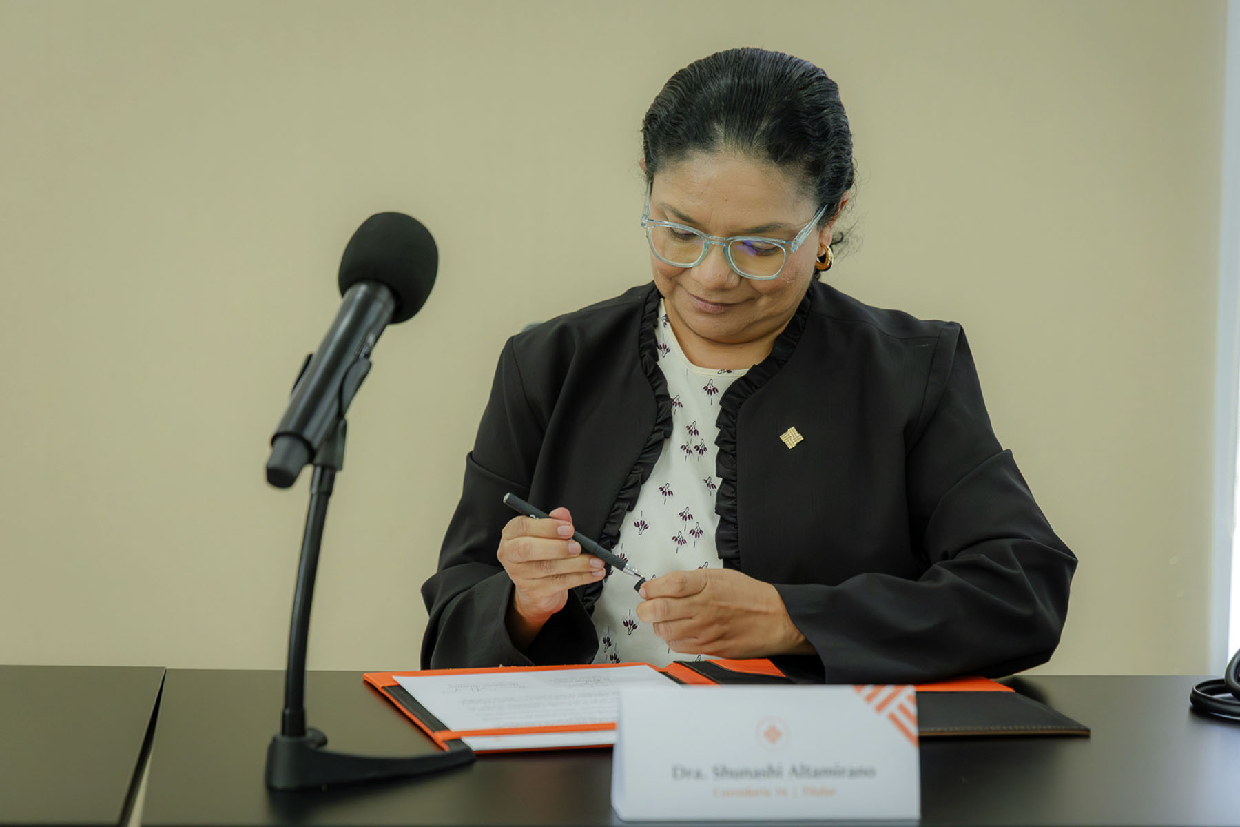 10 / 16 - Firma de Convenio con la Correduría Pública 16 de Córdoba 10 / 16 - Firma de Convenio con la Correduría Pública 16 de Córdoba