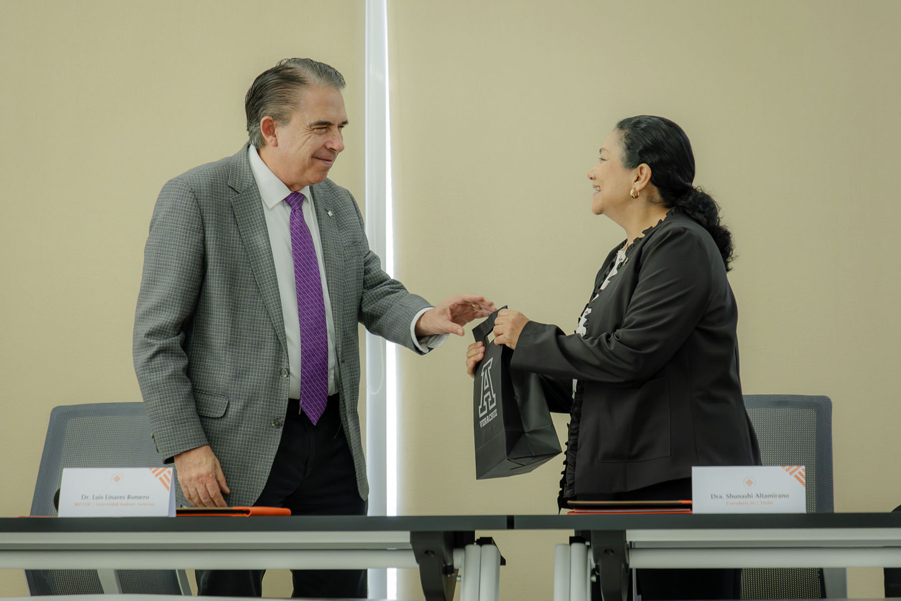 15 / 16 - Firma de Convenio con la Correduría Pública 16 de Córdoba 15 / 16 - Firma de Convenio con la Correduría Pública 16 de Córdoba