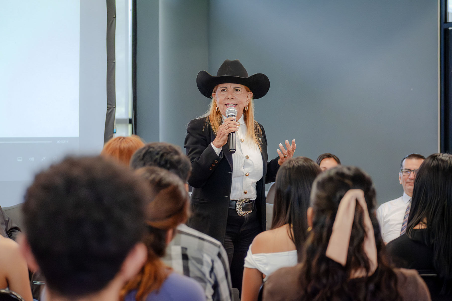 15 / 45 - Foro: Momentos que Definen una Trayectoria 15 / 45 - Foro: Momentos que Definen una Trayectoria