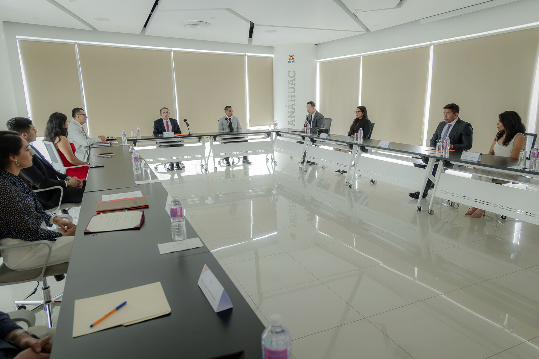 1 / 24 - Instauración del Consejo Consultivo Académico de Terapia Física y Rehabilitación 1 / 24 - Instauración del Consejo Consultivo Académico de Terapia Física y Rehabilitación