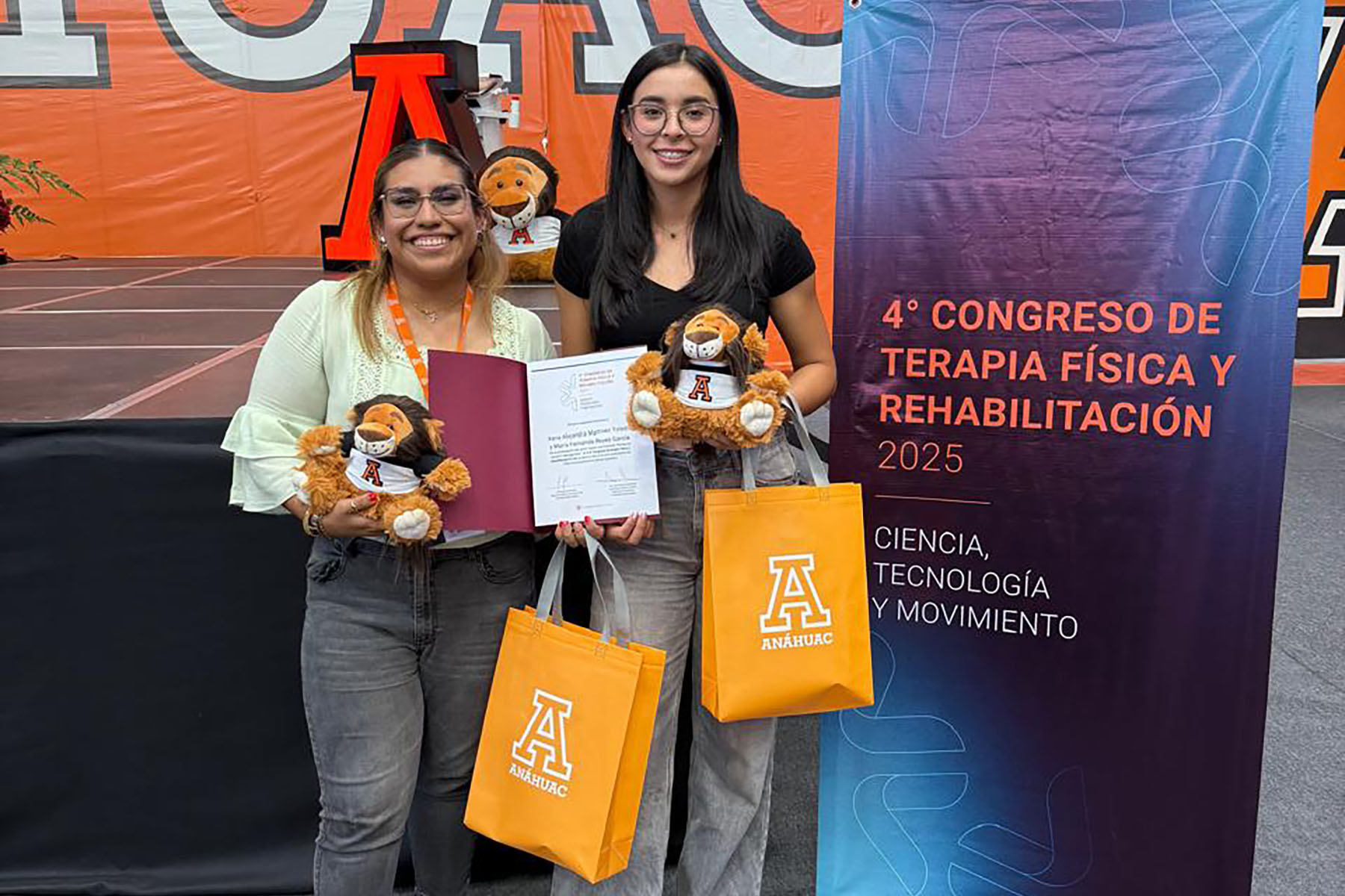 8 / 9 - 4.° Congreso de Terapia Física y Rehabilitación: Ciencia, Tecnología y Movimiento 8 / 9 - 4.° Congreso de Terapia Física y Rehabilitación: Ciencia, Tecnología y Movimiento