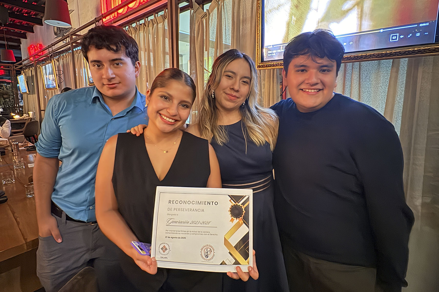 2 / 4 - Cena de Bienvenida de la Licenciatura en Derecho 2 / 4 - Cena de Bienvenida de la Licenciatura en Derecho
