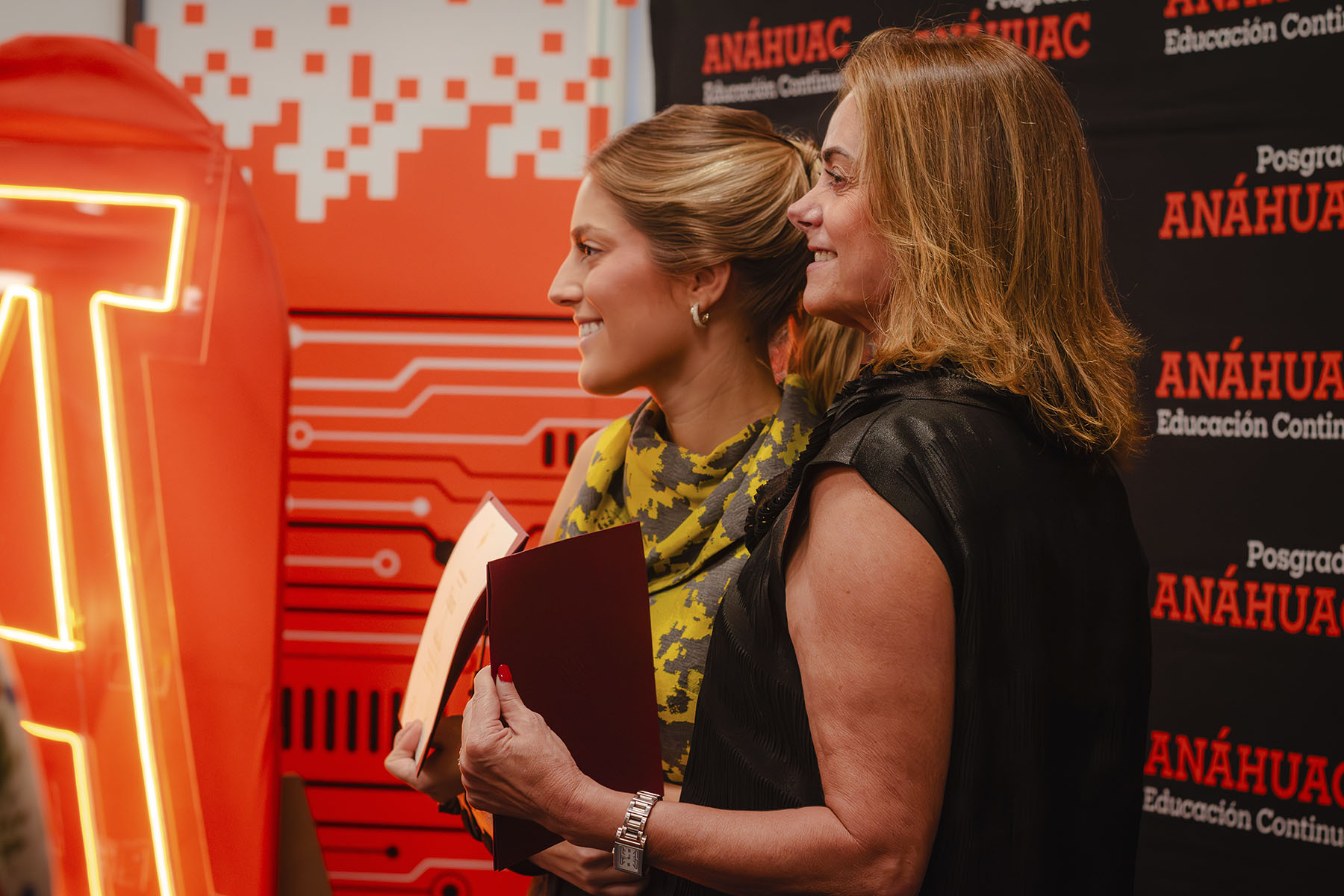 52 / 76 - Ceremonia de Clausura de Diplomados 52 / 76 - Ceremonia de Clausura de Diplomados