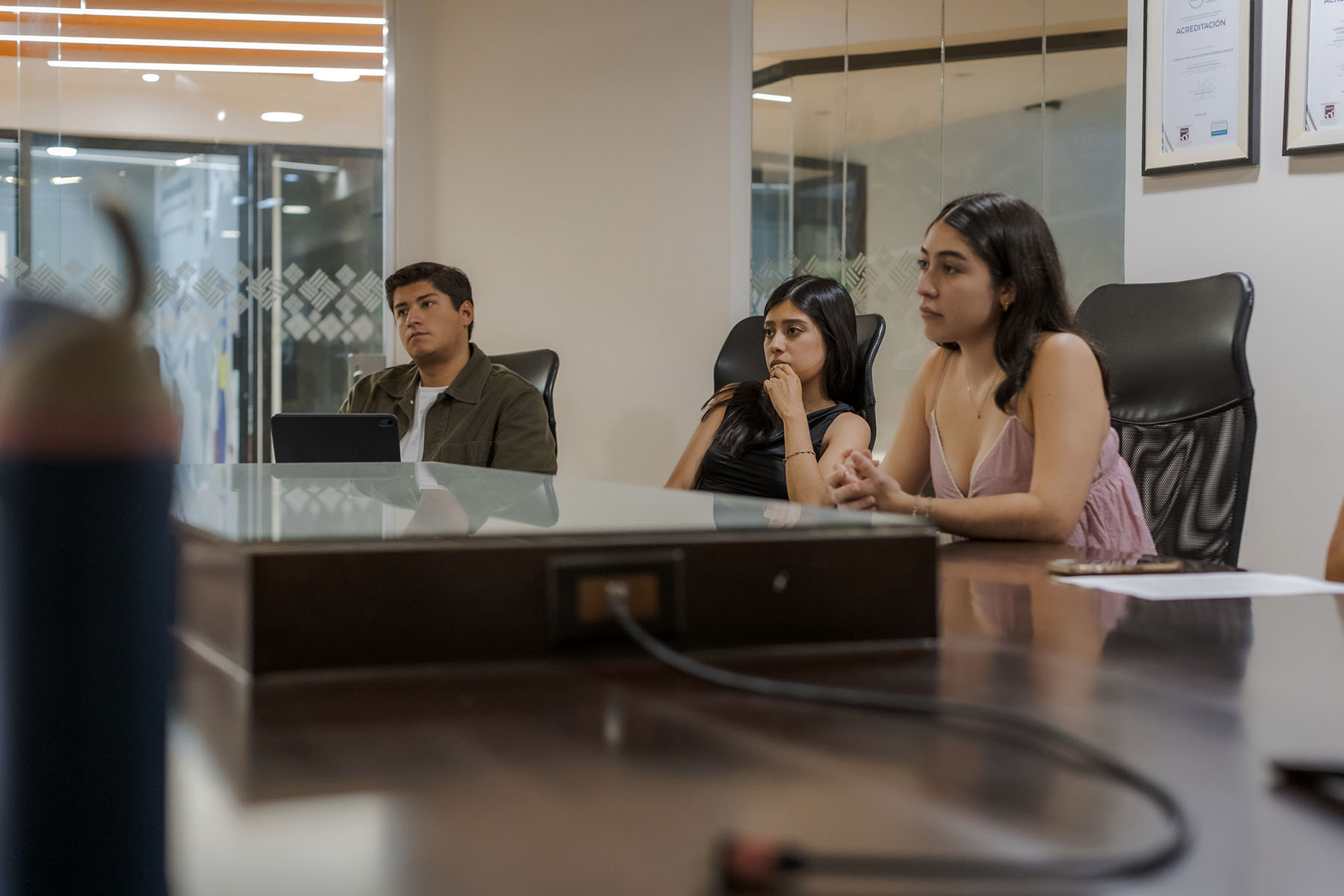 3 / 4 - Conversatorio con Ignacio Márquez 3 / 4 - Conversatorio con Ignacio Márquez