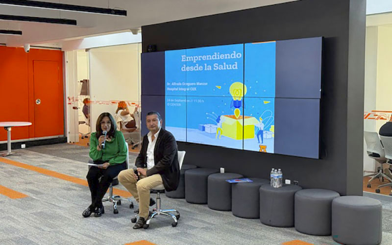 1 / 3 - Conferencia: Emprendiendo Desde la Salud 1 / 3 - Conferencia: Emprendiendo Desde la Salud