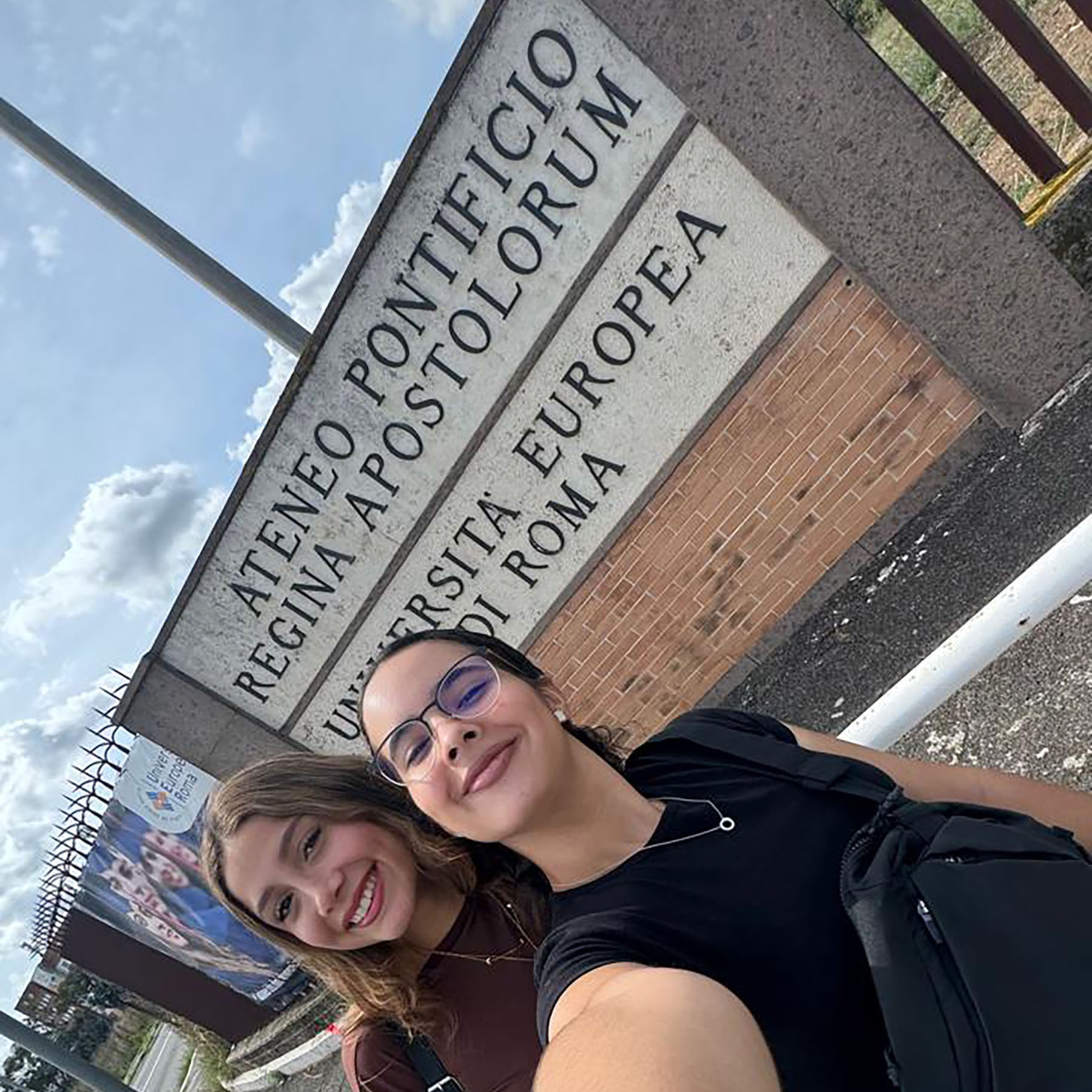 50 / 64 - Estudiantes Viven su Experiencia Internacional 202560 50 / 64 - Estudiantes Viven su Experiencia Internacional 202560