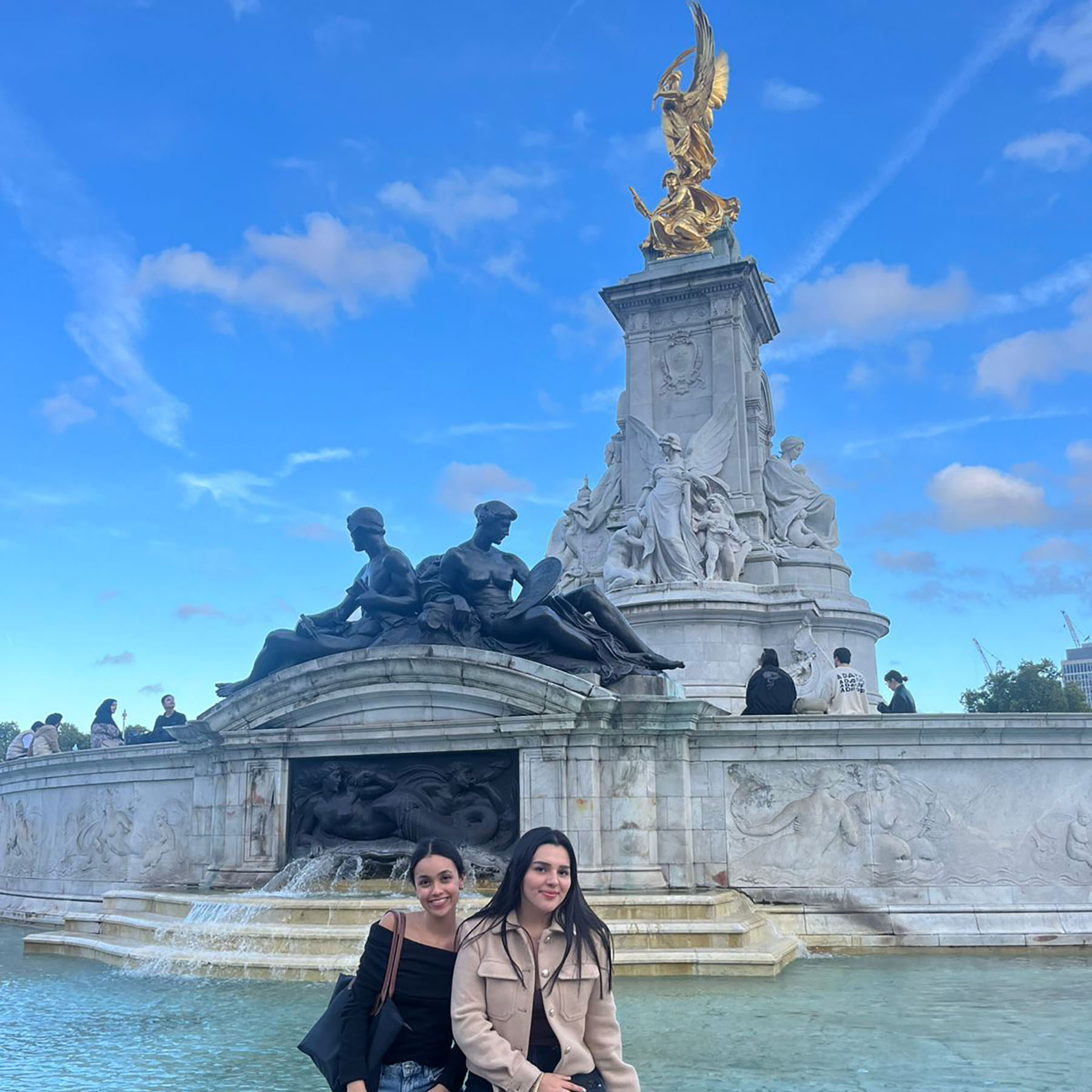 51 / 64 - Estudiantes Viven su Experiencia Internacional 202560 51 / 64 - Estudiantes Viven su Experiencia Internacional 202560