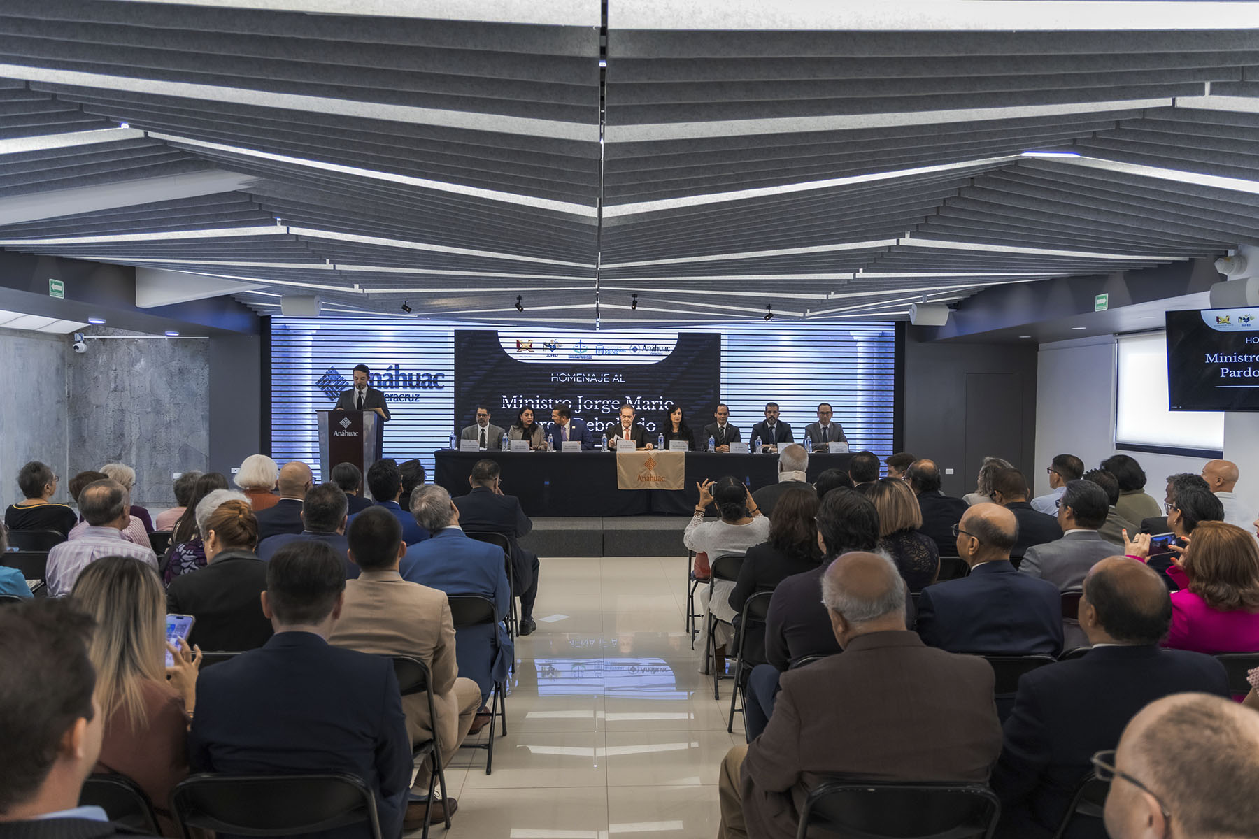 7 / 24 - Homenaje al Ministro Jorge Mario Pardo Rebolledo 7 / 24 - Homenaje al Ministro Jorge Mario Pardo Rebolledo