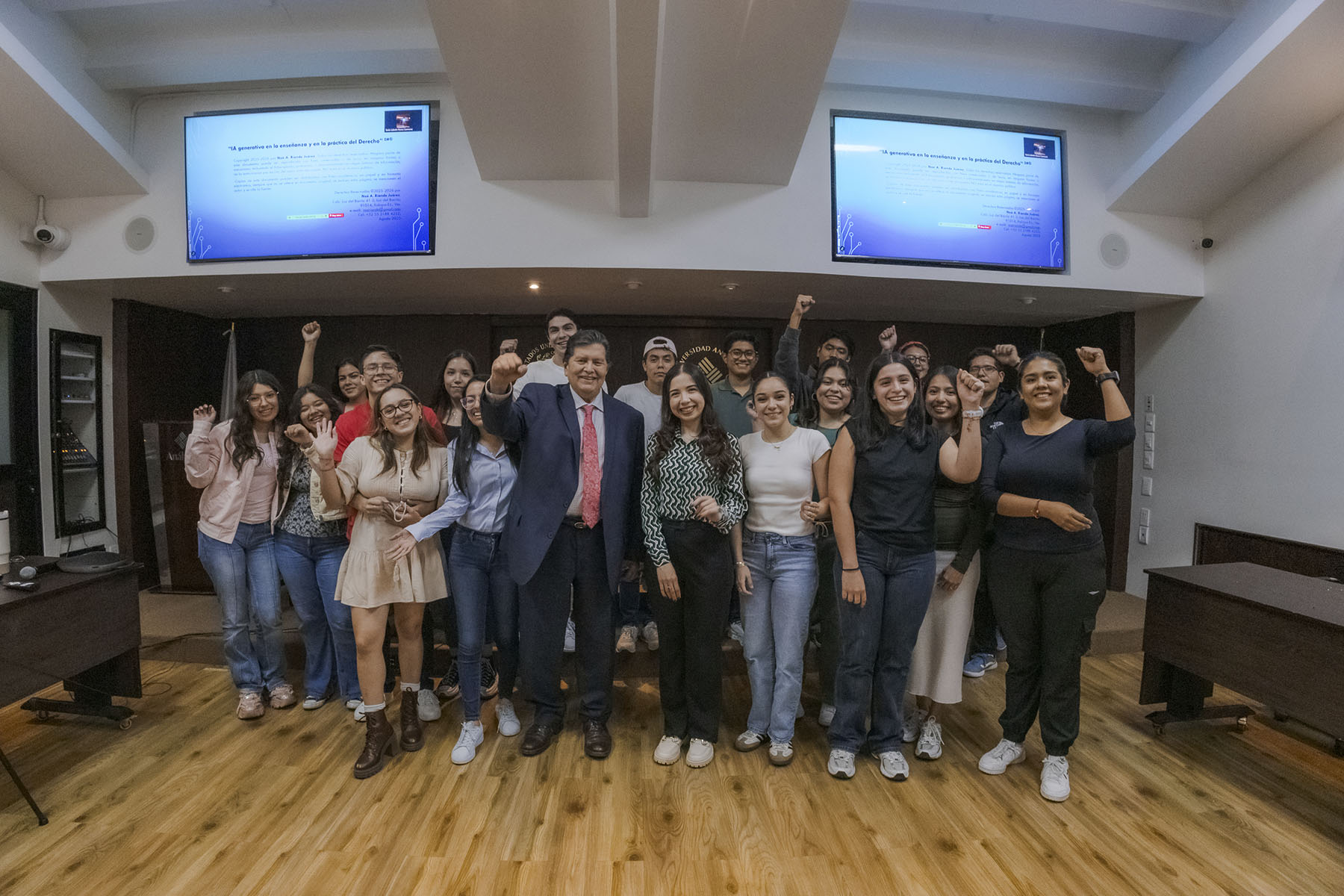 10 / 10 - Conferencia: La Inteligencia Artificial Generativa en la Enseñanza y la Práctica 10 / 10 - Conferencia: La Inteligencia Artificial Generativa en la Enseñanza y la Práctica