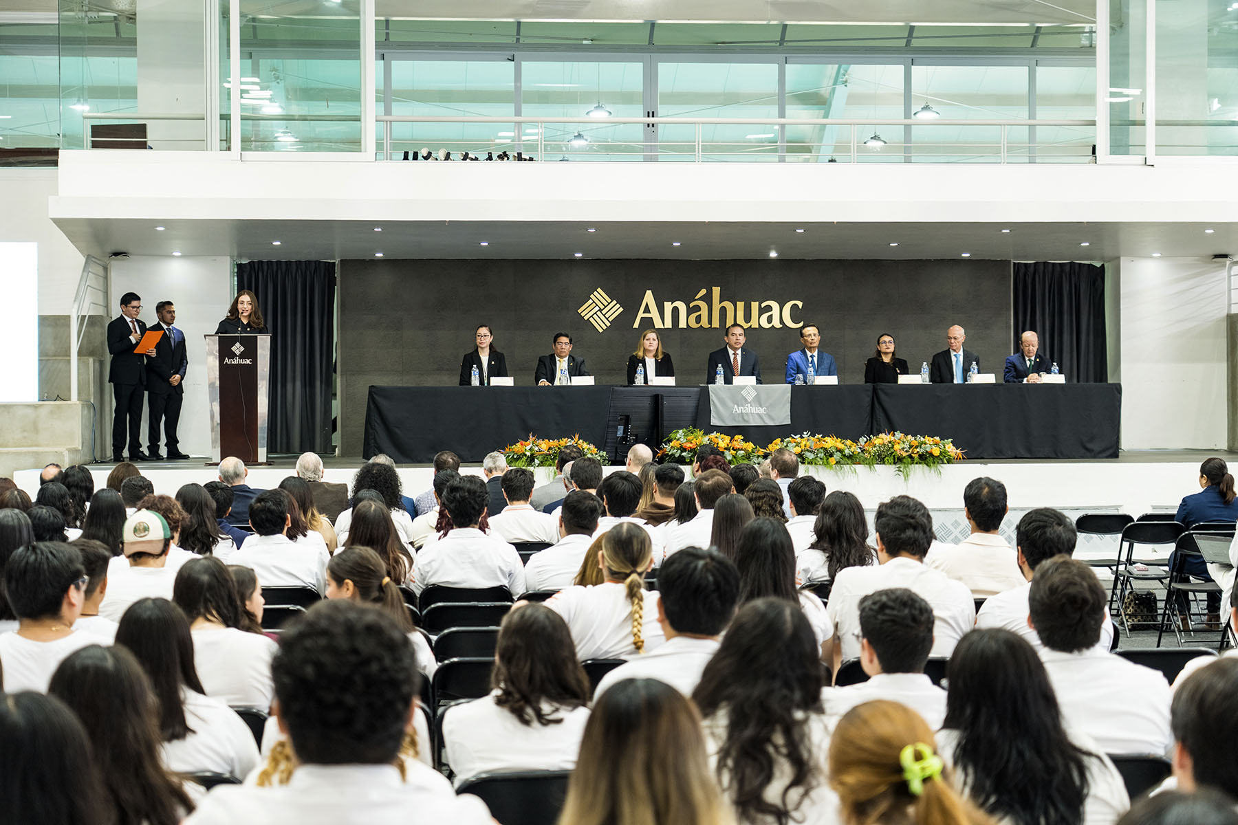 5 / 135 - Día Uno 5 / 135 - Día Uno