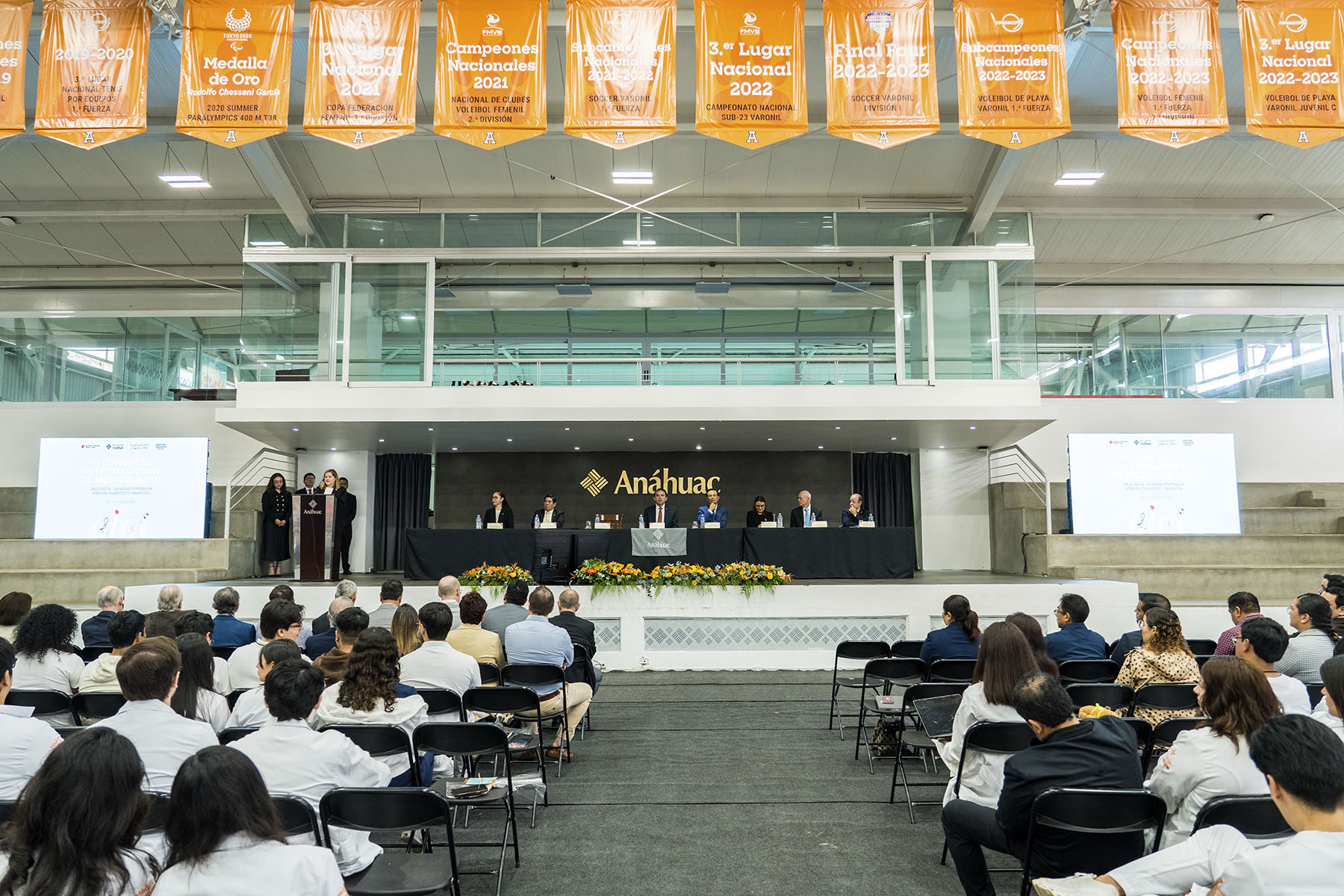 9 / 135 - Día Uno 9 / 135 - Día Uno