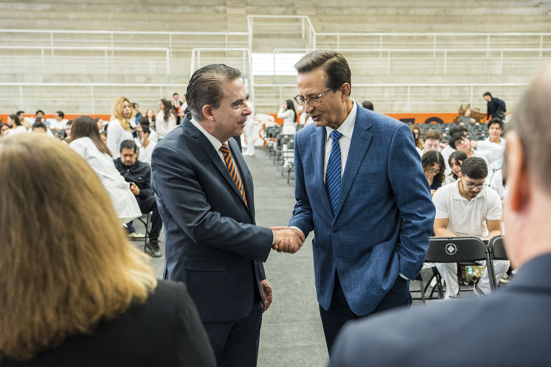 12 / 135 - Día Uno 12 / 135 - Día Uno