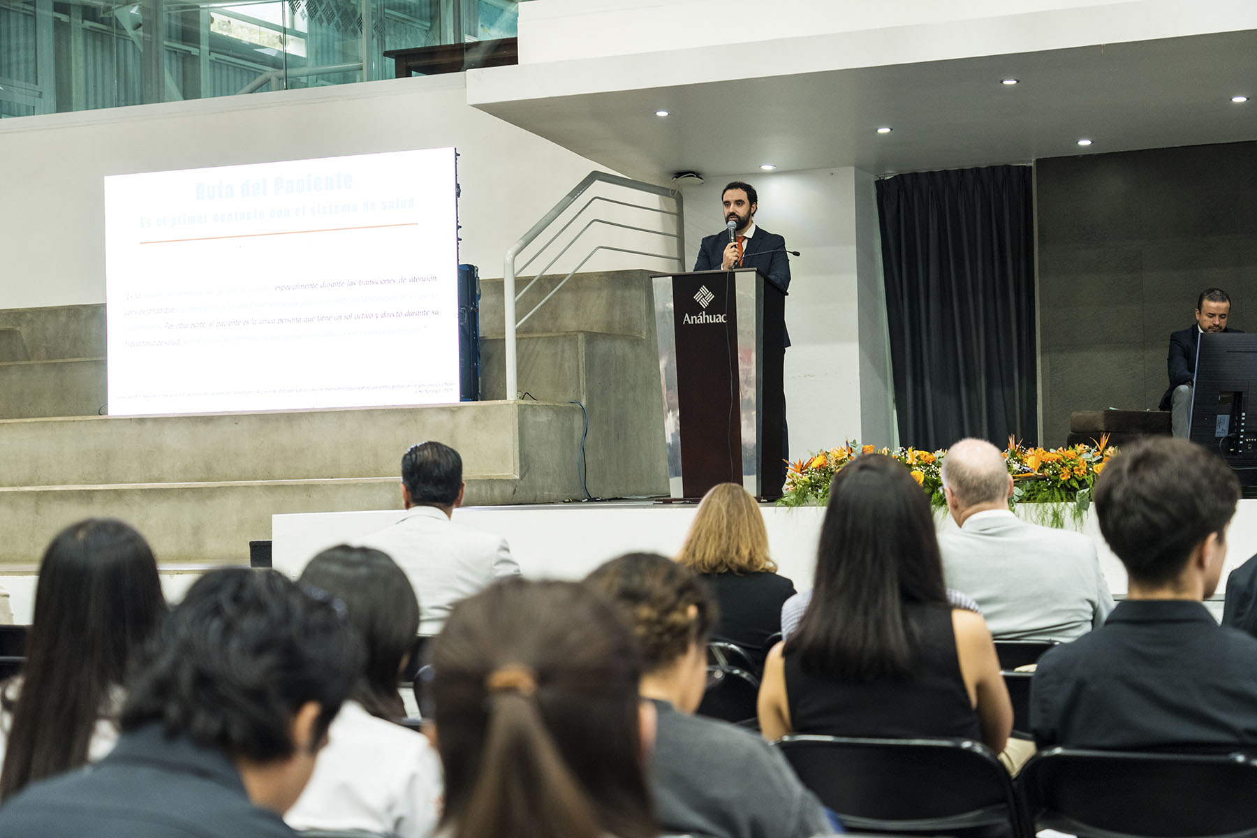 36 / 135 - Día Uno 36 / 135 - Día Uno