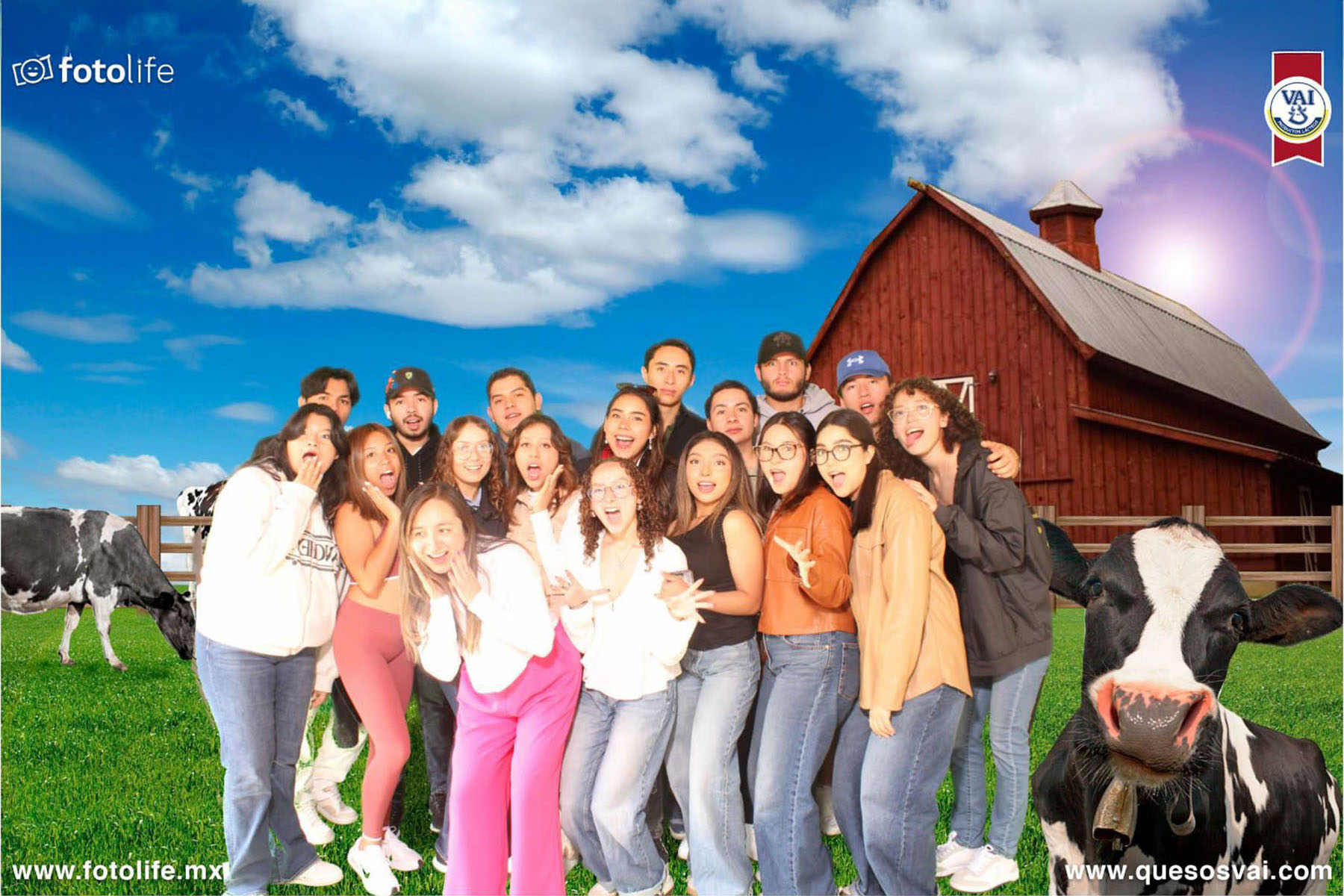 3 / 7 - Estudiantes Fortalecen su Formación en el Business Summit 2025 3 / 7 - Estudiantes Fortalecen su Formación en el Business Summit 2025