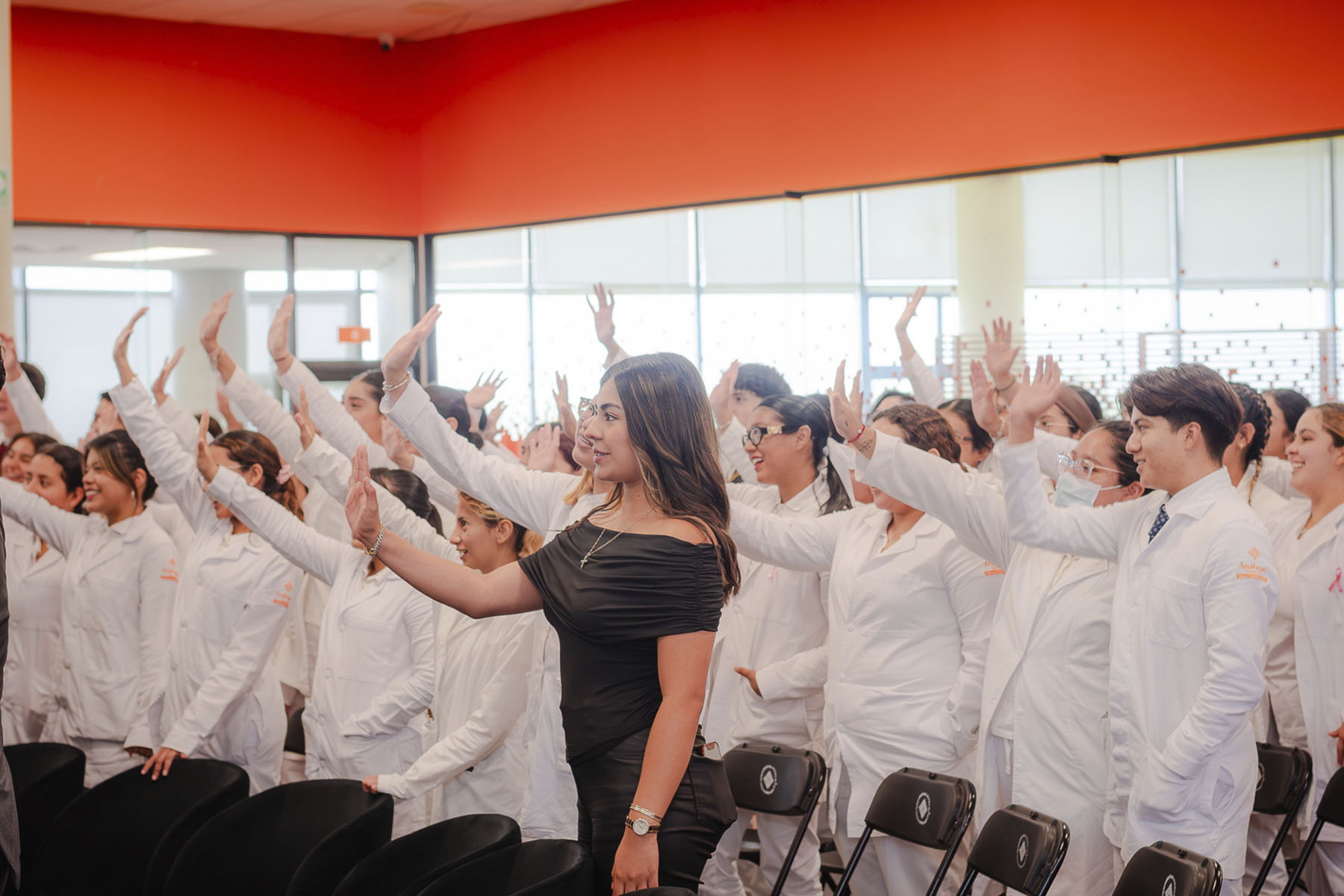 29 / 40 - Homenaje al Dr. Leonardo Verduzco Rodríguez en el Marco del Día del Médico 29 / 40 - Homenaje al Dr. Leonardo Verduzco Rodríguez en el Marco del Día del Médico