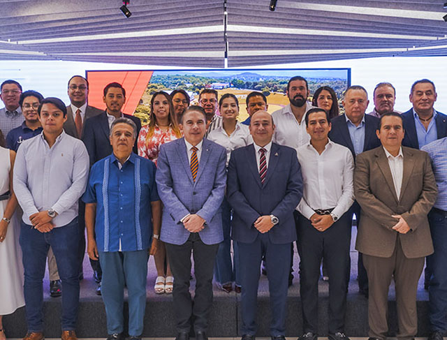 Desayuno de Trabajo y Renovación de Convenio con COPARMEX