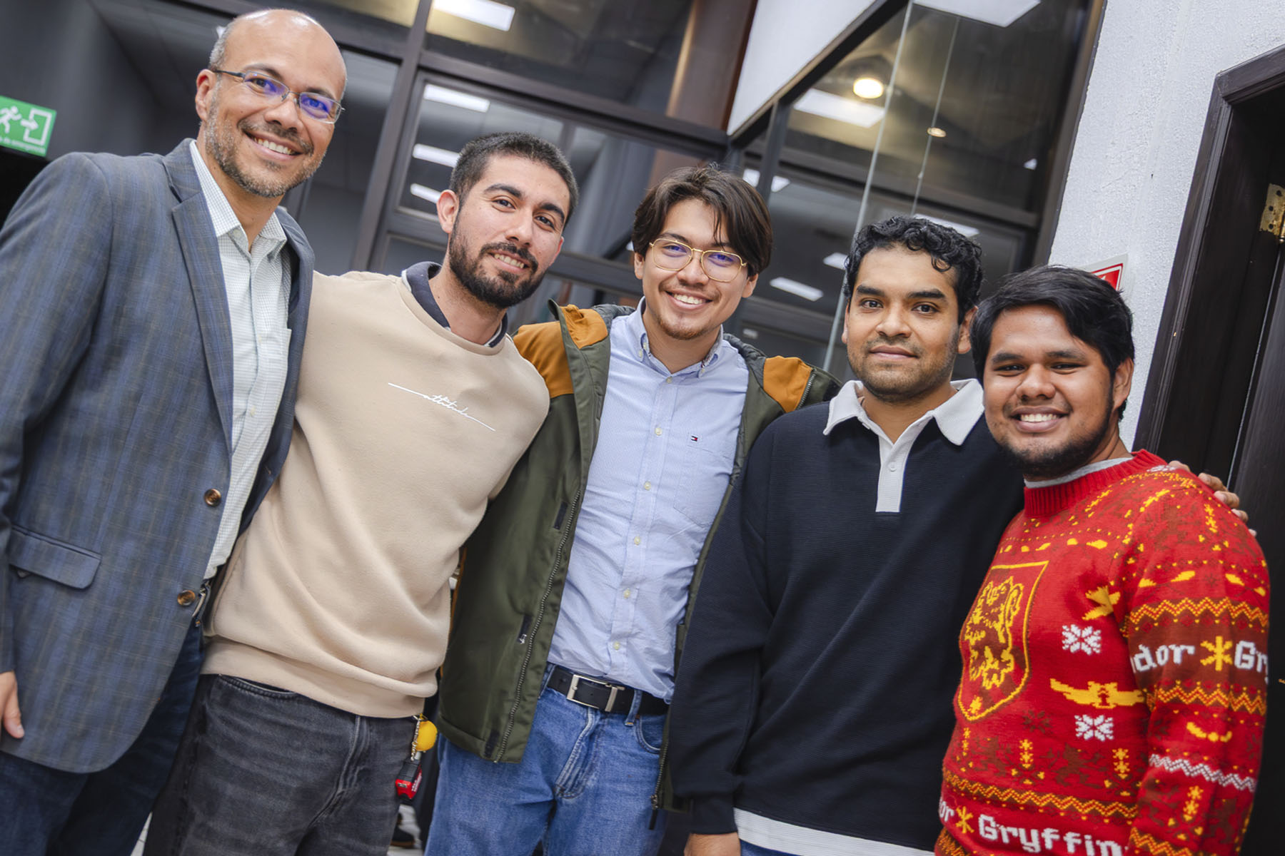 14 / 32 - Christmas Break de Posgrados 14 / 32 - Christmas Break de Posgrados