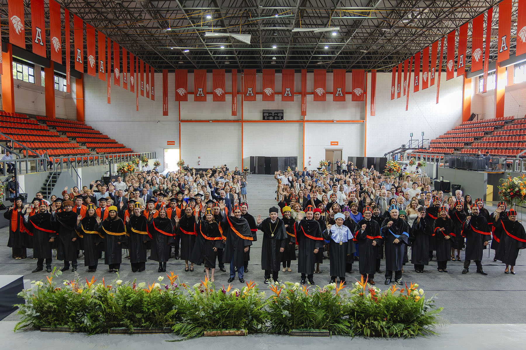 104 / 154 - Ceremonia Solemne de Conferimiento de Grado: Galería 104 / 154 - Ceremonia Solemne de Conferimiento de Grado: Galería