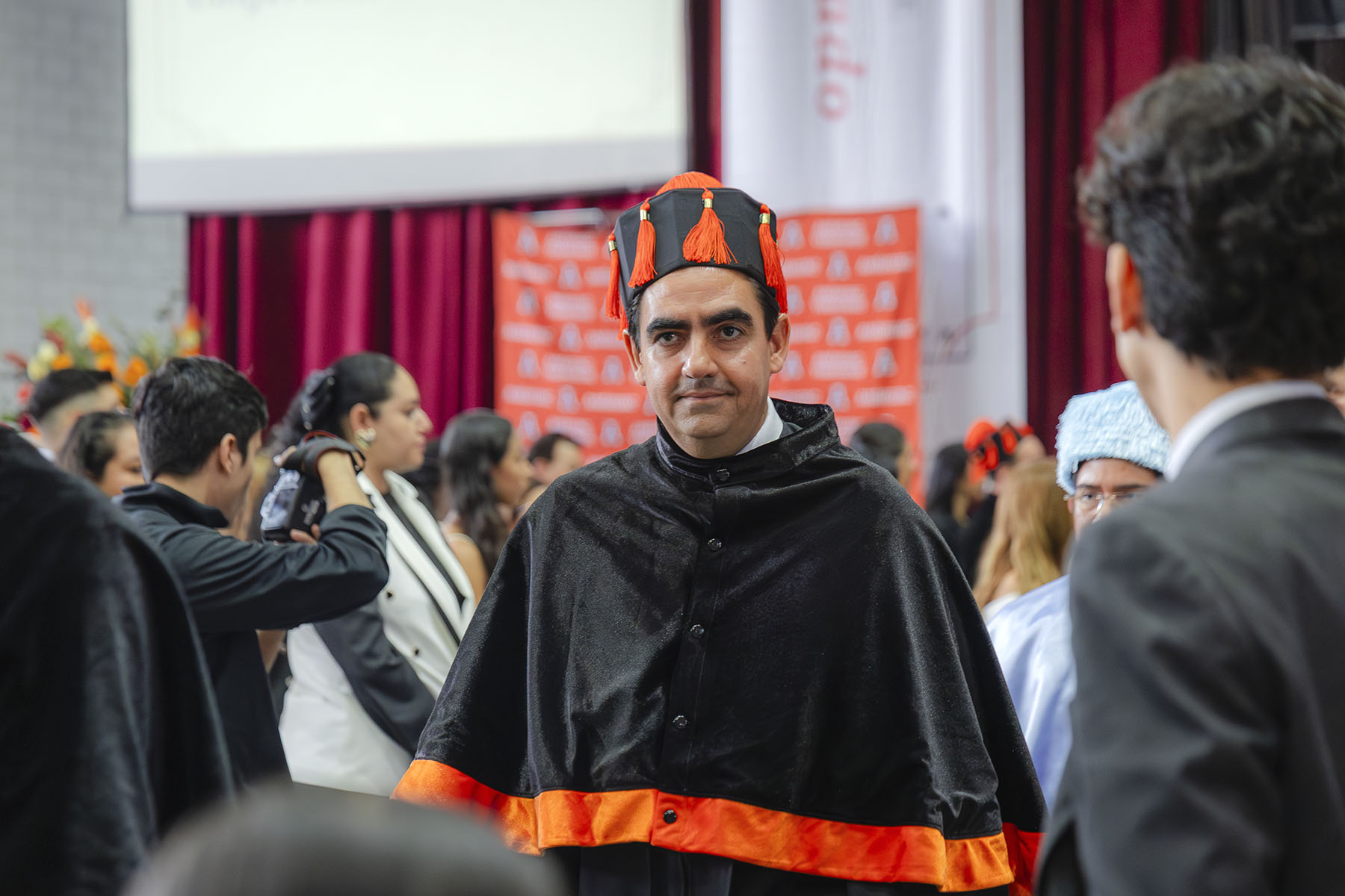 109 / 154 - Ceremonia Solemne de Conferimiento de Grado: Galería 109 / 154 - Ceremonia Solemne de Conferimiento de Grado: Galería